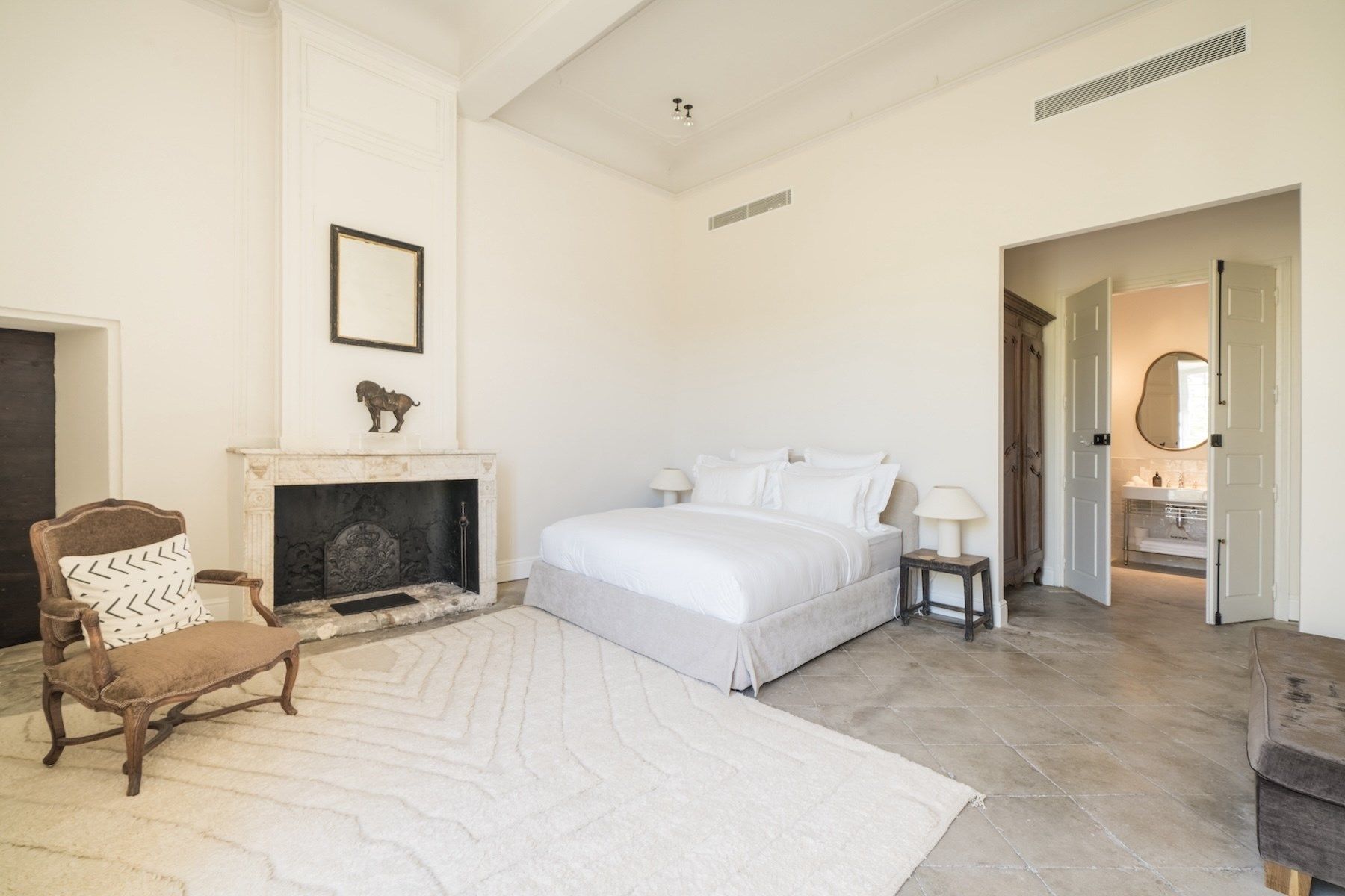 château 22 Pièces en vente sur UZES (30700)