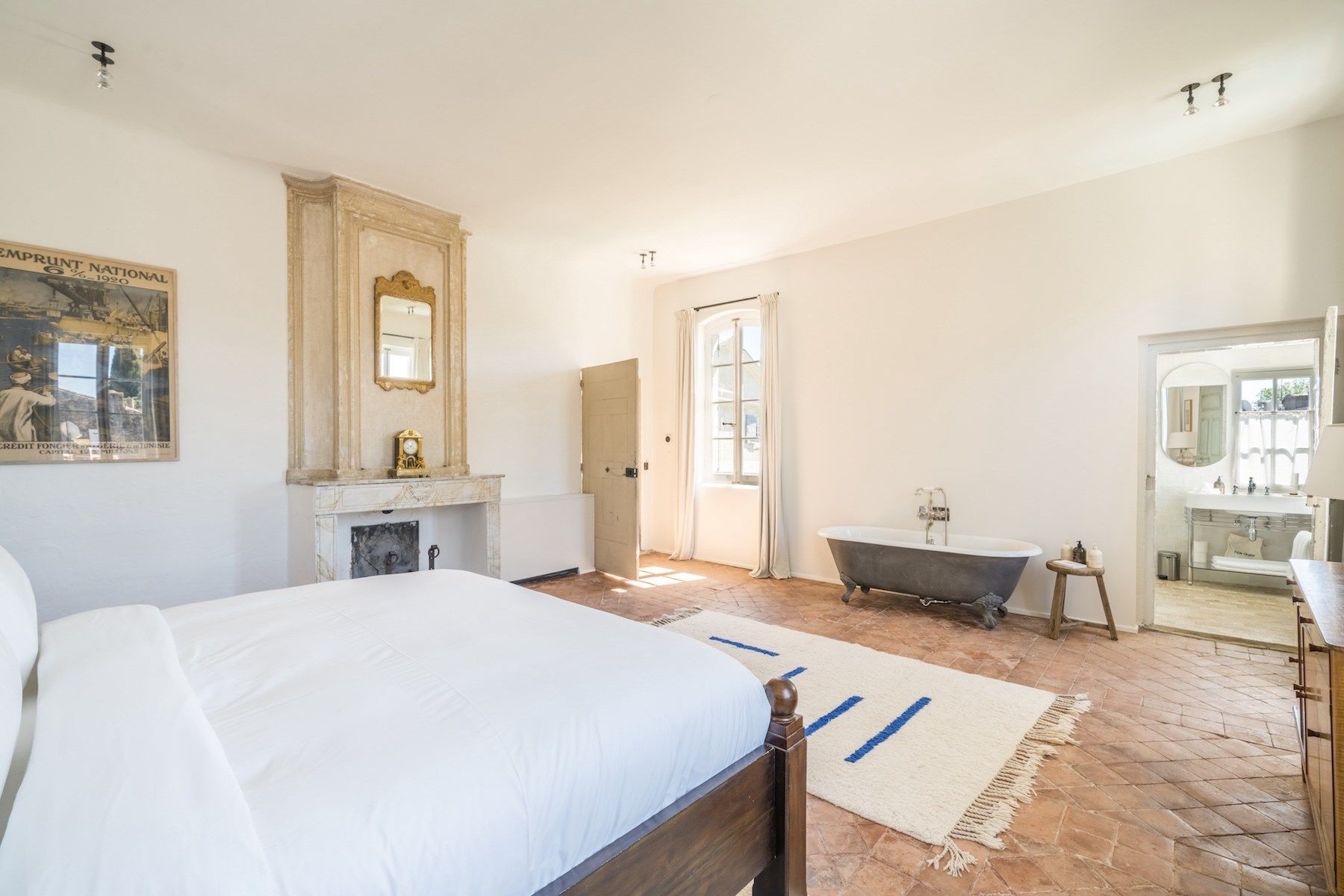 château 22 Pièces en vente sur UZES (30700)
