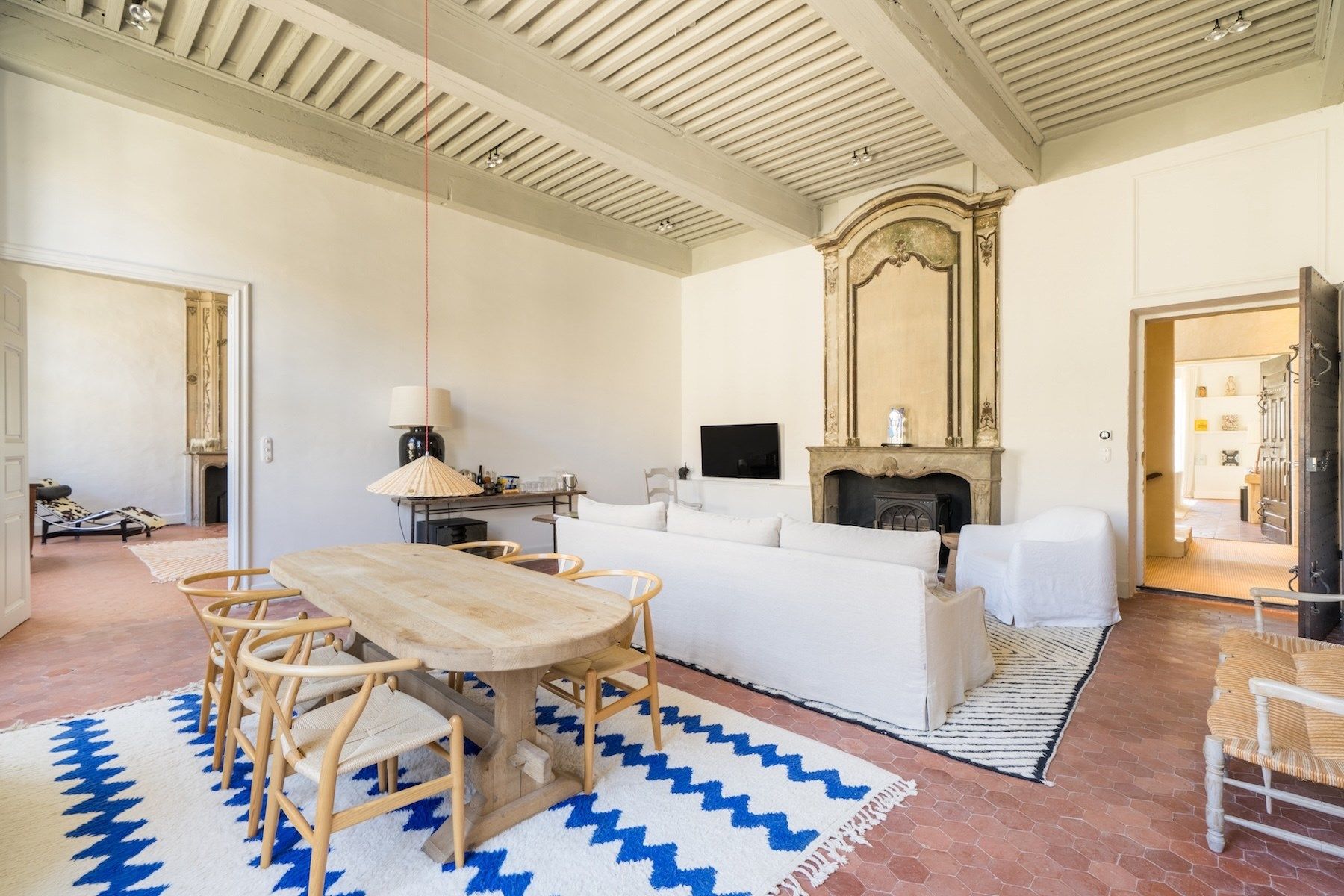 château 22 Pièces en vente sur UZES (30700)