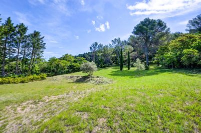 Sale Luxury house Aix-en-Provence 6&nbsp;Rooms 260&nbsp;m²