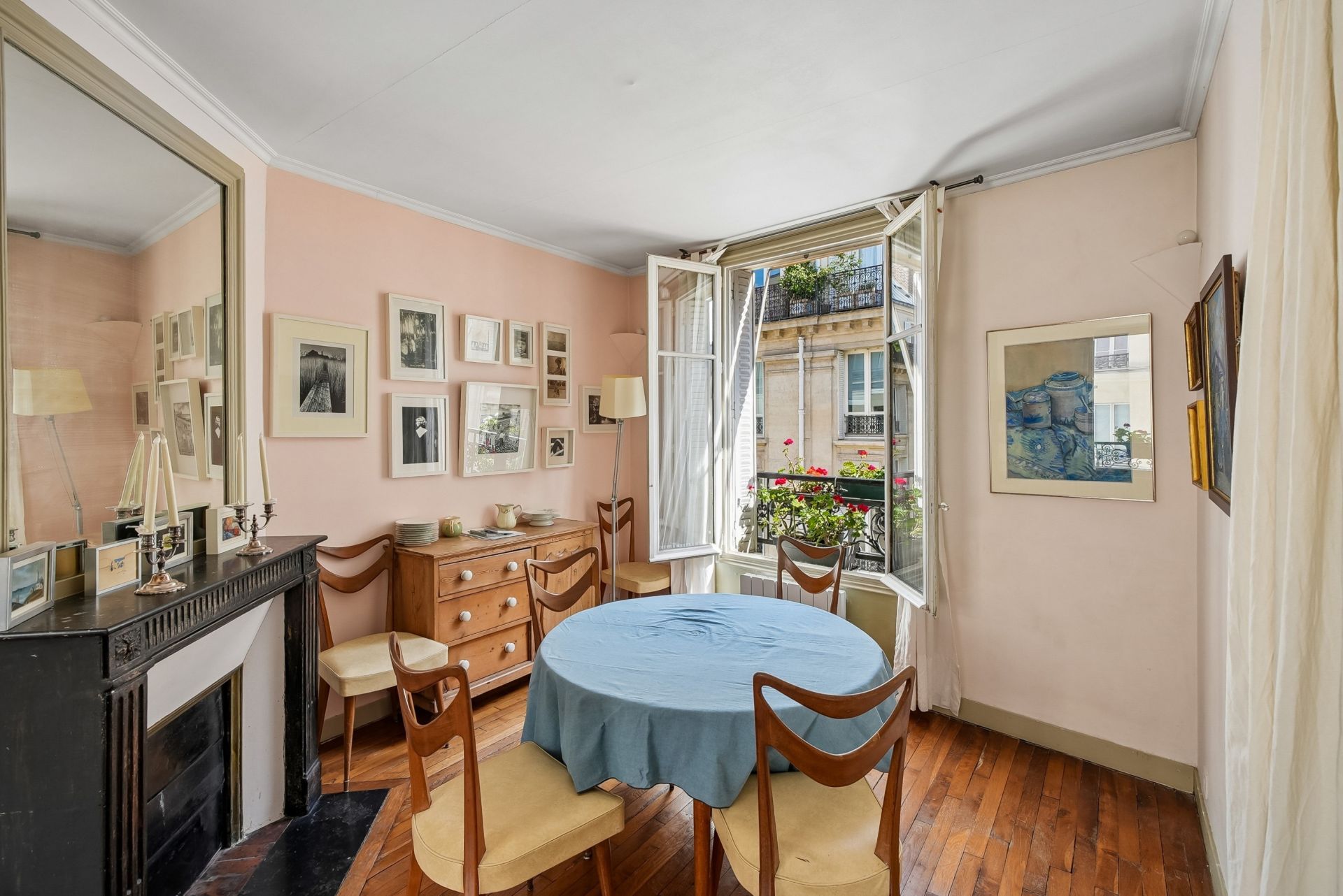 luxury apartment 3 Rooms for sale on PARIS (75001)