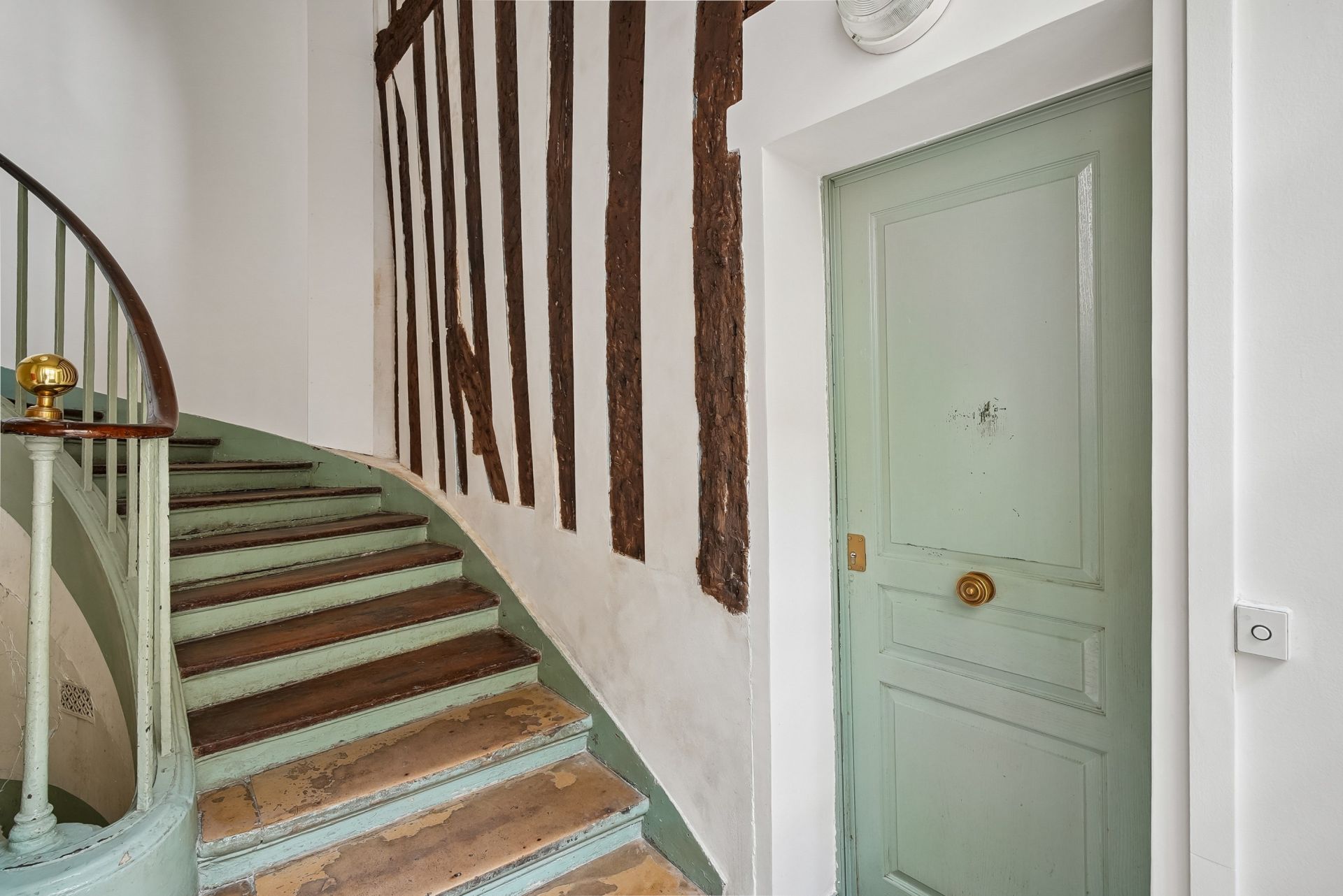 luxury apartment 3 Rooms for sale on PARIS (75001)