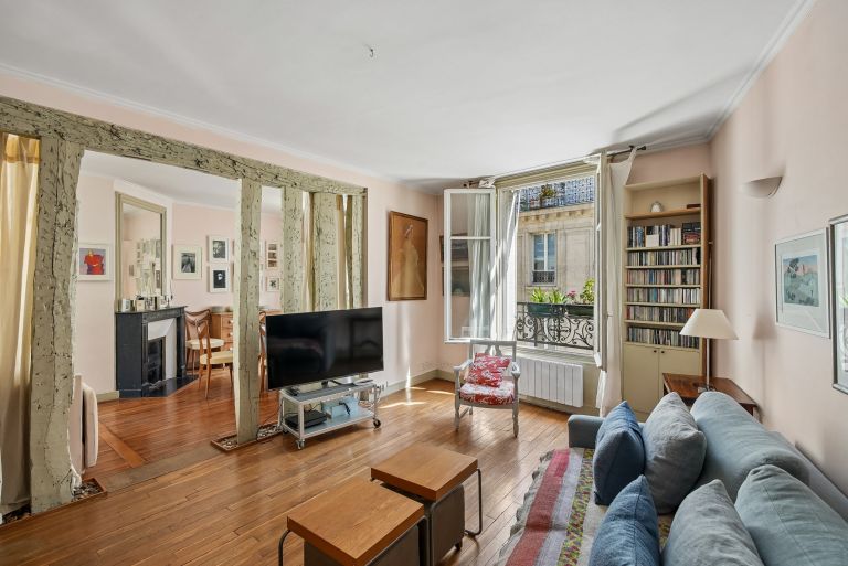 luxury apartment 3 Rooms for sale on PARIS (75001)