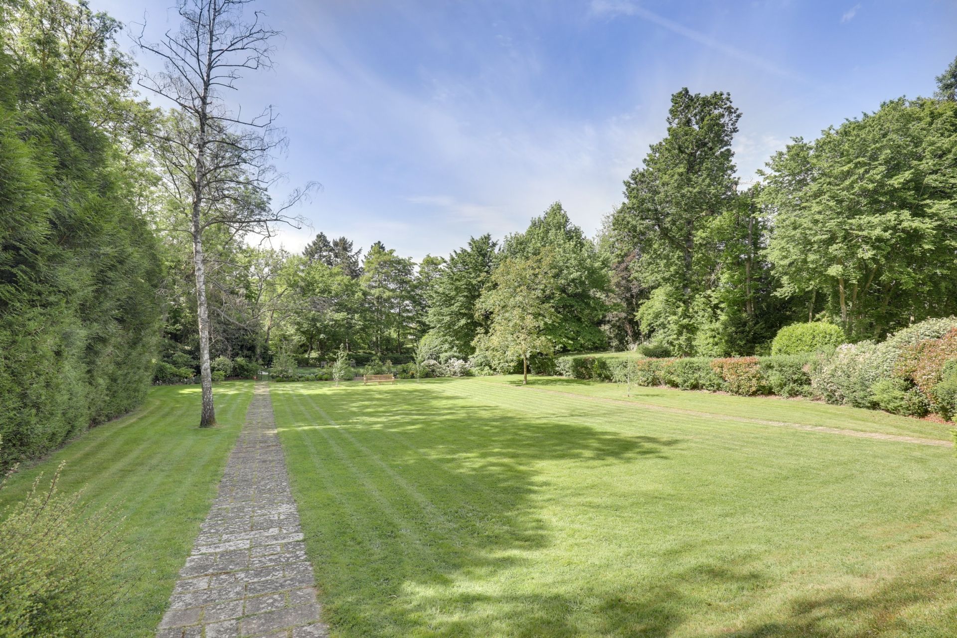 maison d'architecte 11 Pièces en location sur GARCHES (92380)
