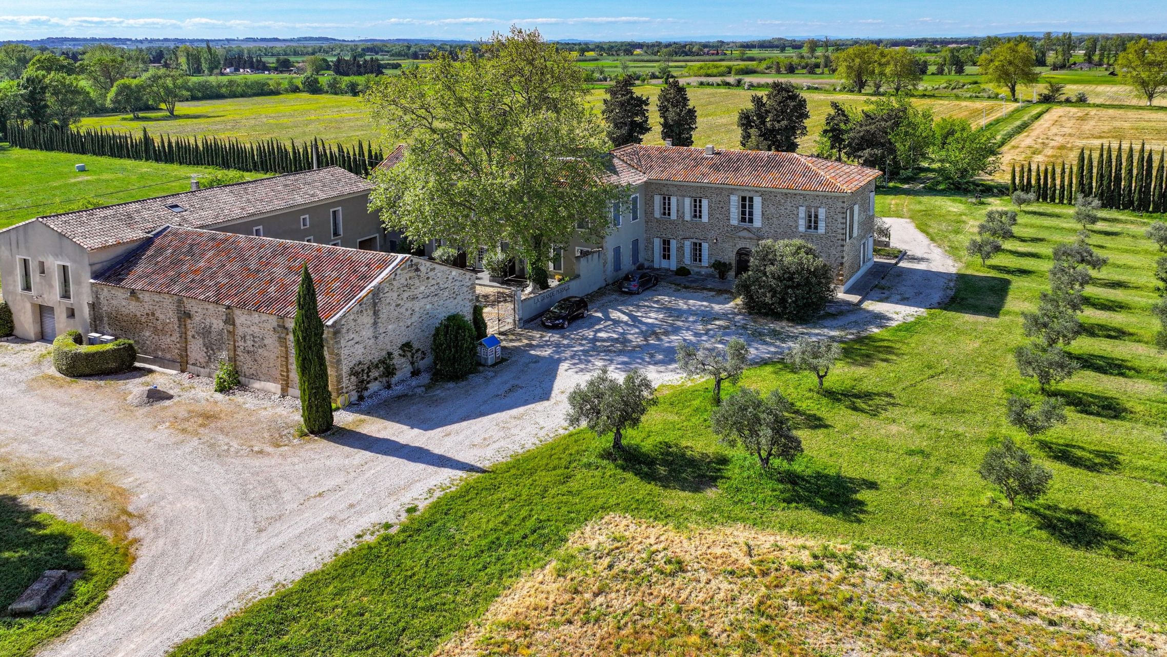 maison de luxe 24 Pièces en vente sur MONTEUX (84170)