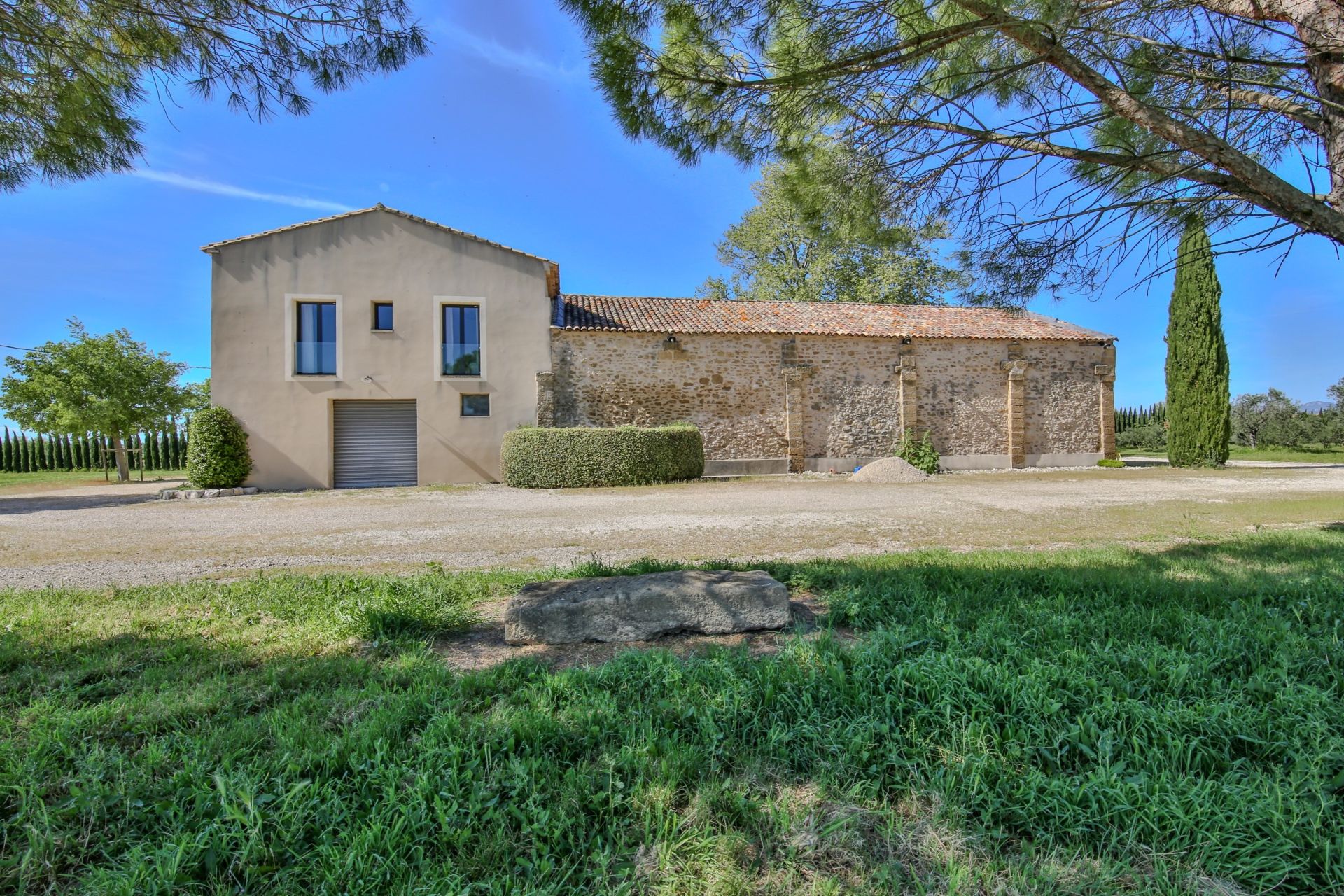 maison de luxe 24 Pièces en vente sur MONTEUX (84170)