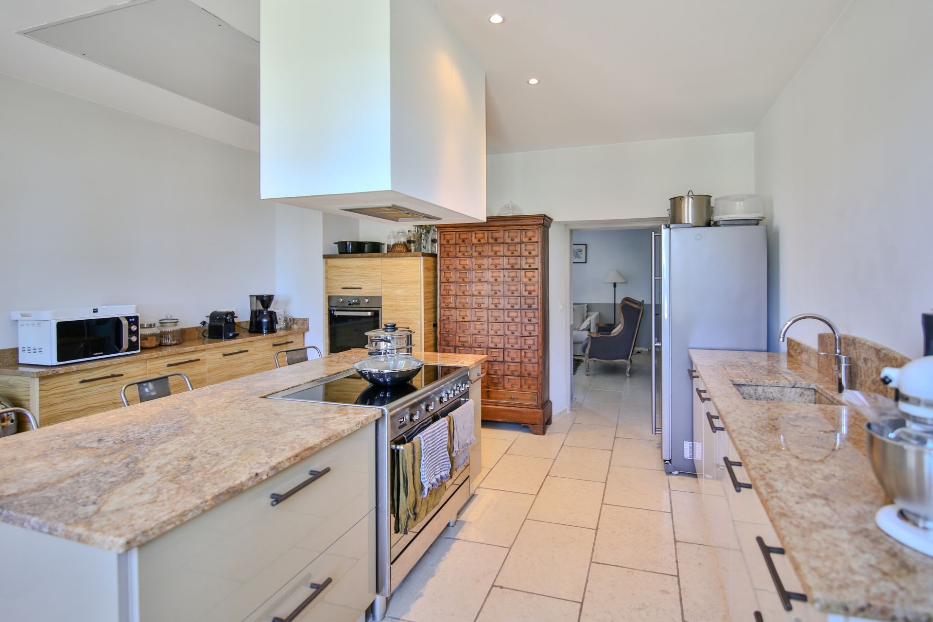 maison de luxe 24 Pièces en vente sur MONTEUX (84170)