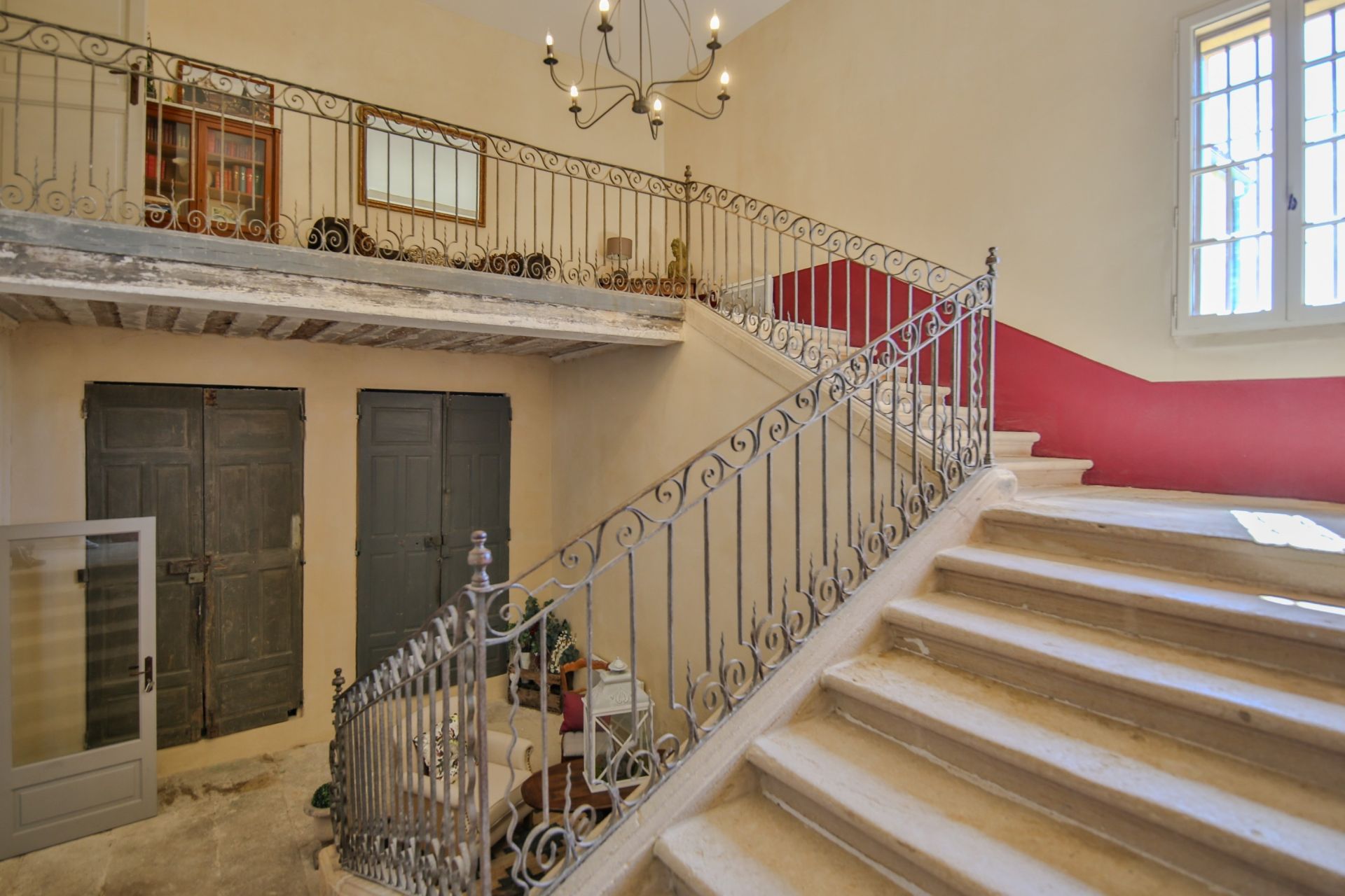 maison de luxe 24 Pièces en vente sur MONTEUX (84170)