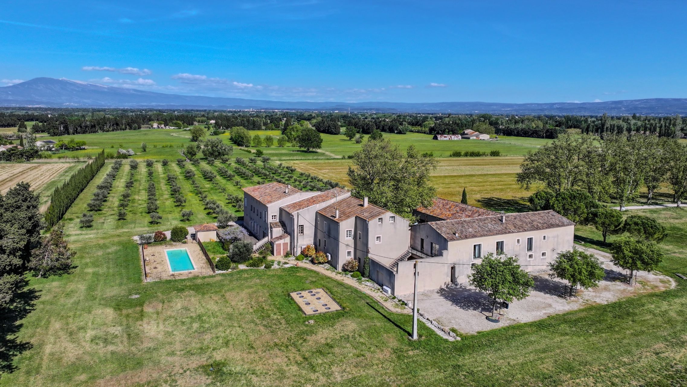 maison de luxe 24 Pièces en vente sur MONTEUX (84170)