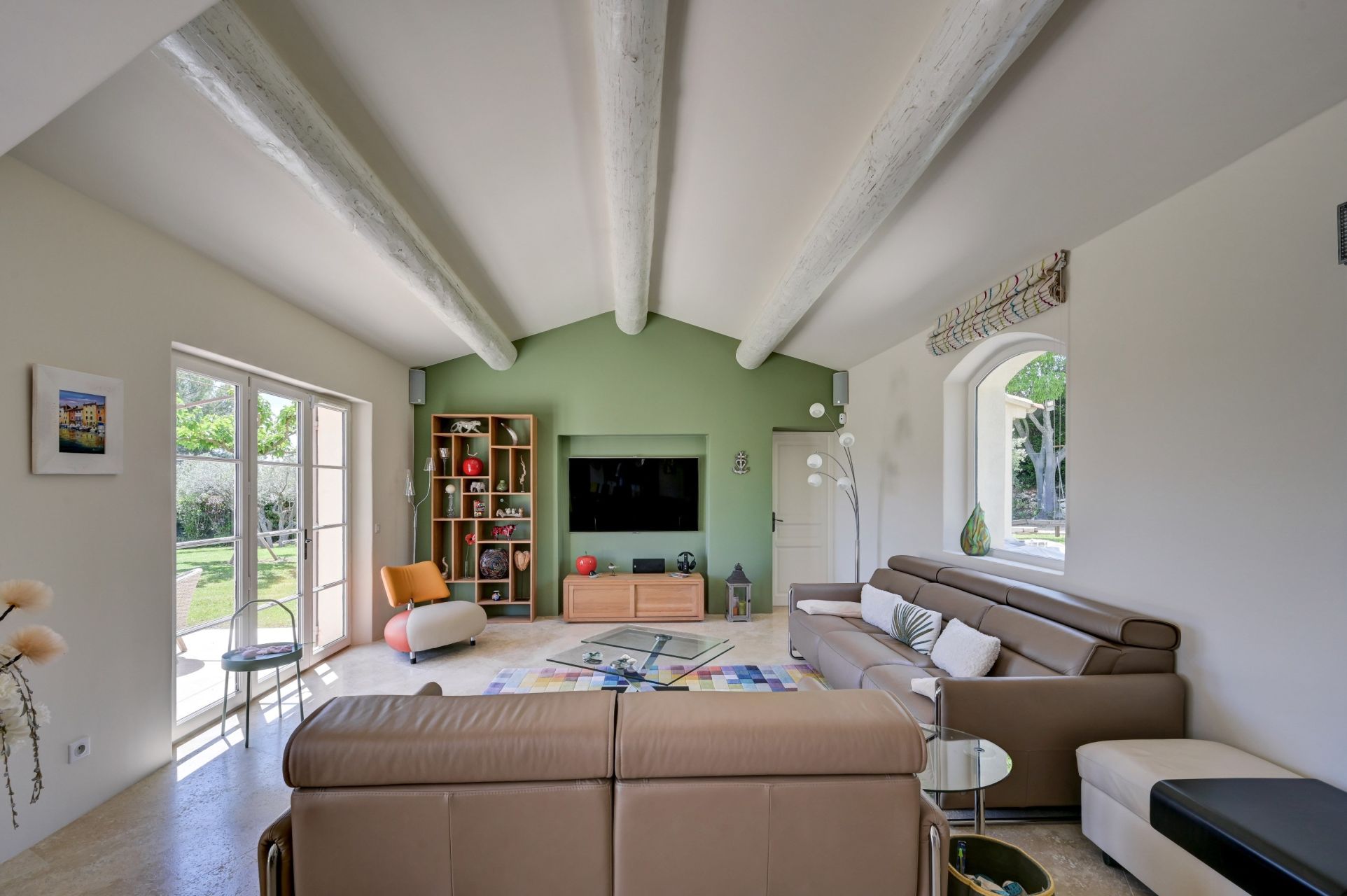 luxury house 8 Rooms for sale on AIX EN PROVENCE (13100)