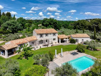 Sale Luxury house Aix-en-Provence 8&nbsp;Rooms 230&nbsp;m²
