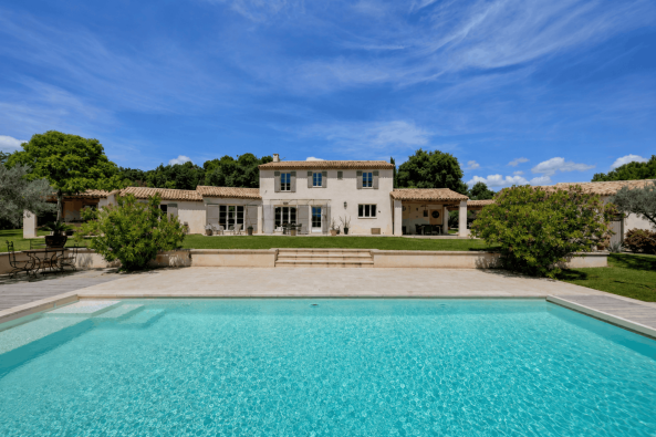 Sale Luxury house Aix-en-Provence 8&nbsp;Rooms 230&nbsp;m²
