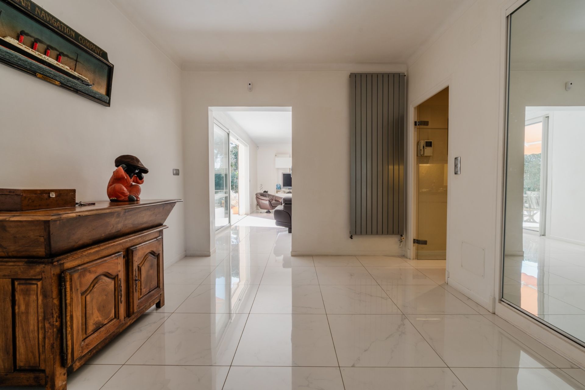 luxury house 8 Rooms for sale on PERPIGNAN (66000)