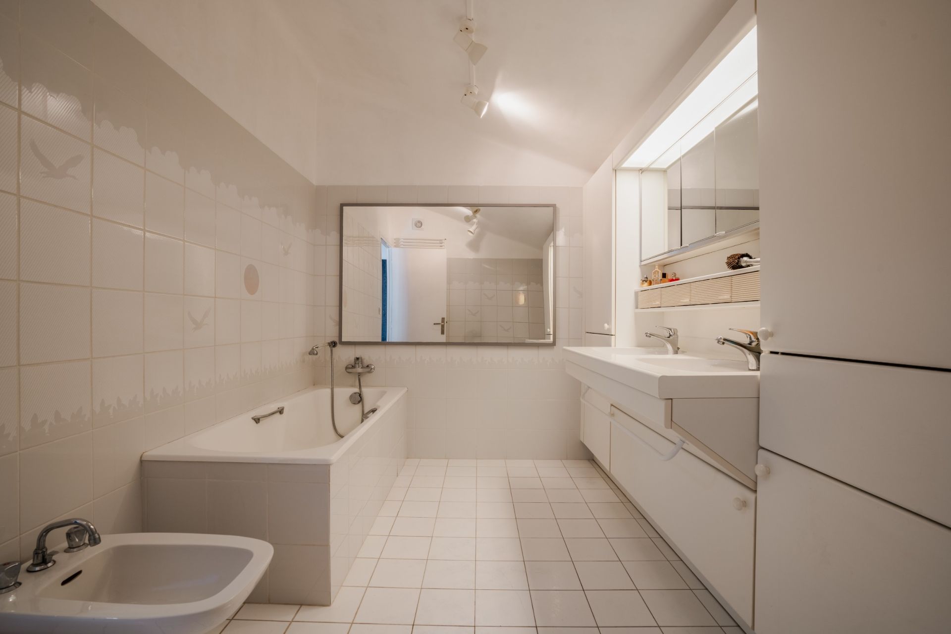 luxury house 8 Rooms for sale on PERPIGNAN (66000)