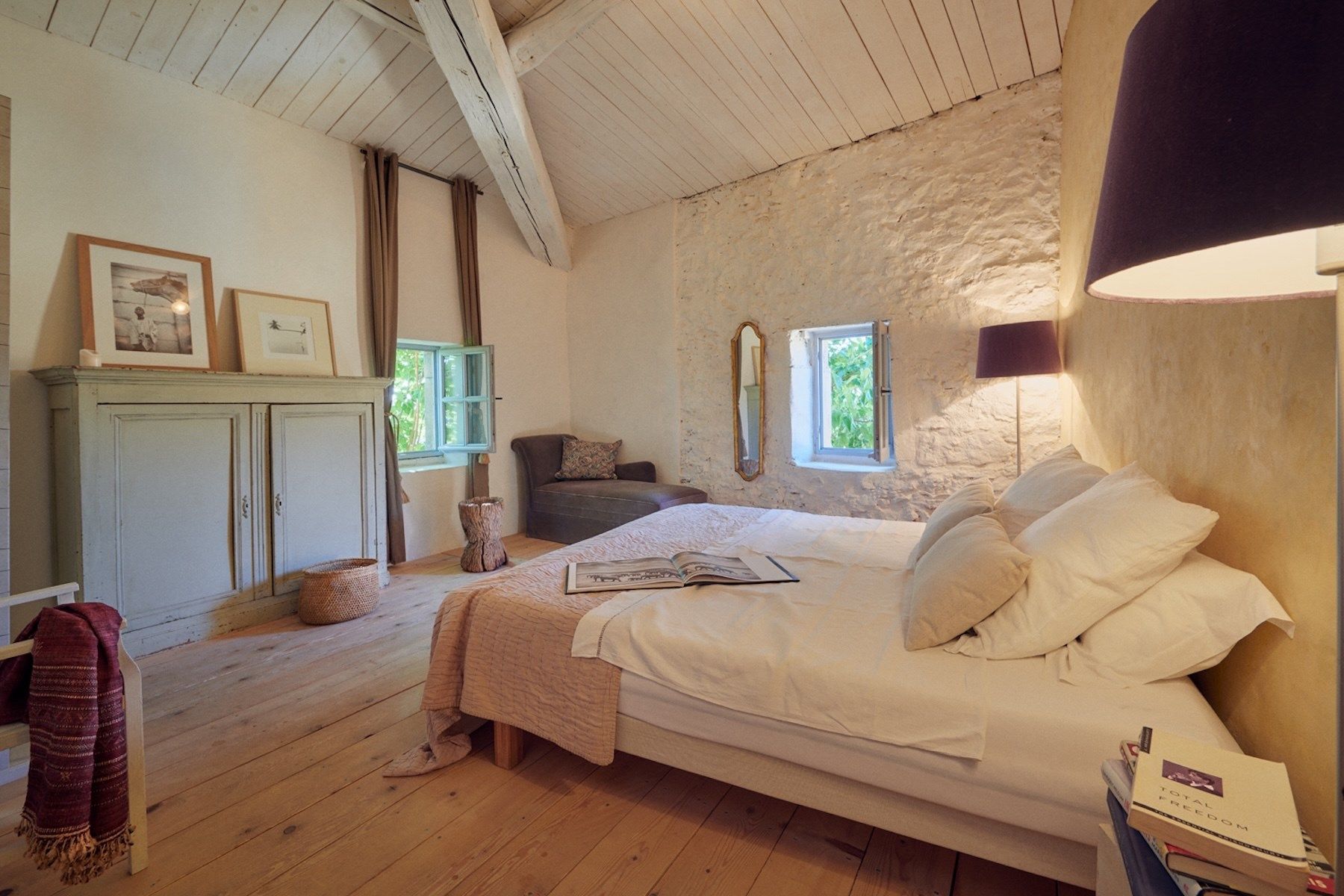 maison de luxe 14 Pièces en vente sur AIGALIERS (30700)