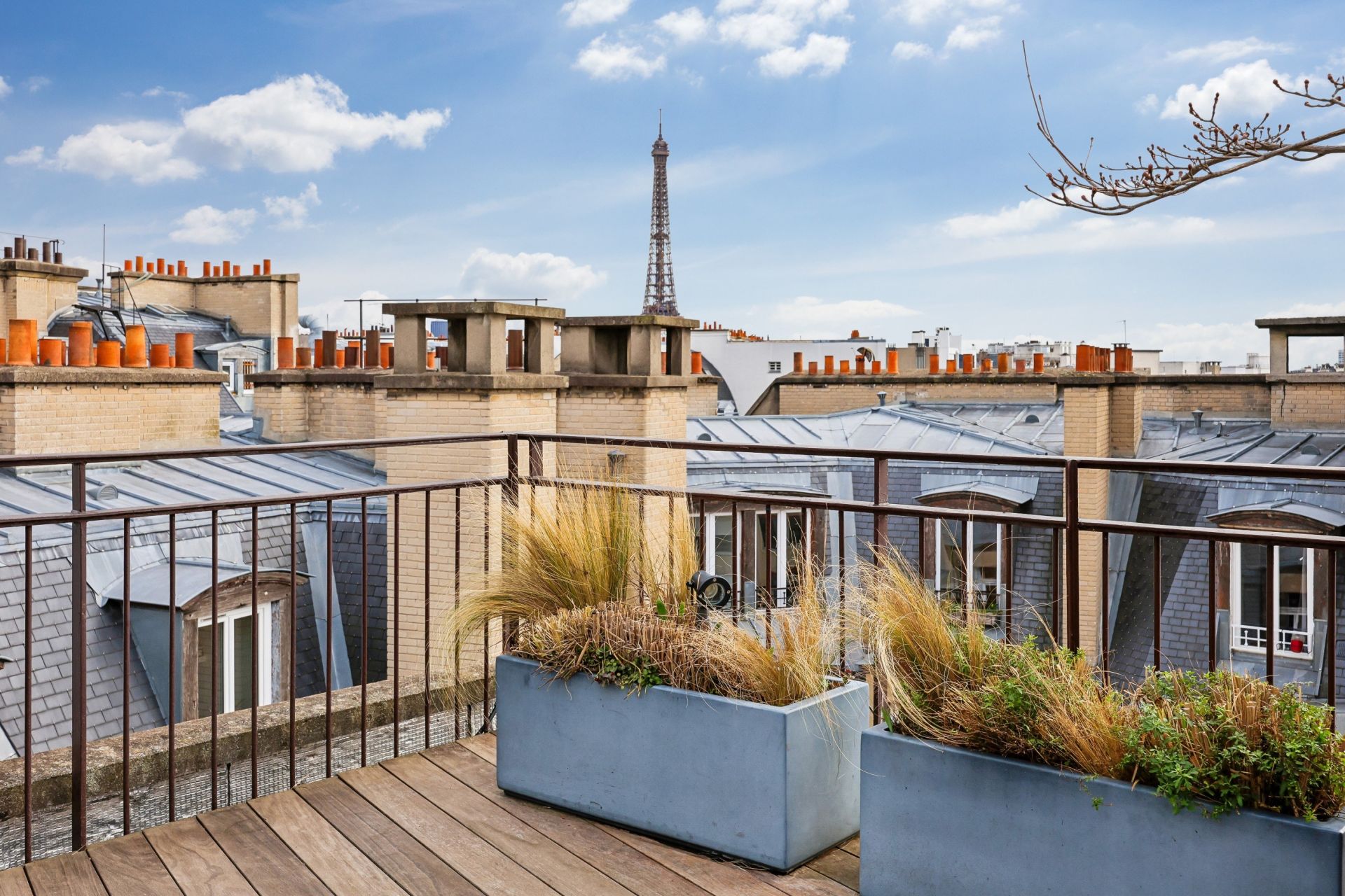 luxury duplex 5 Rooms for sale on PARIS (75016)