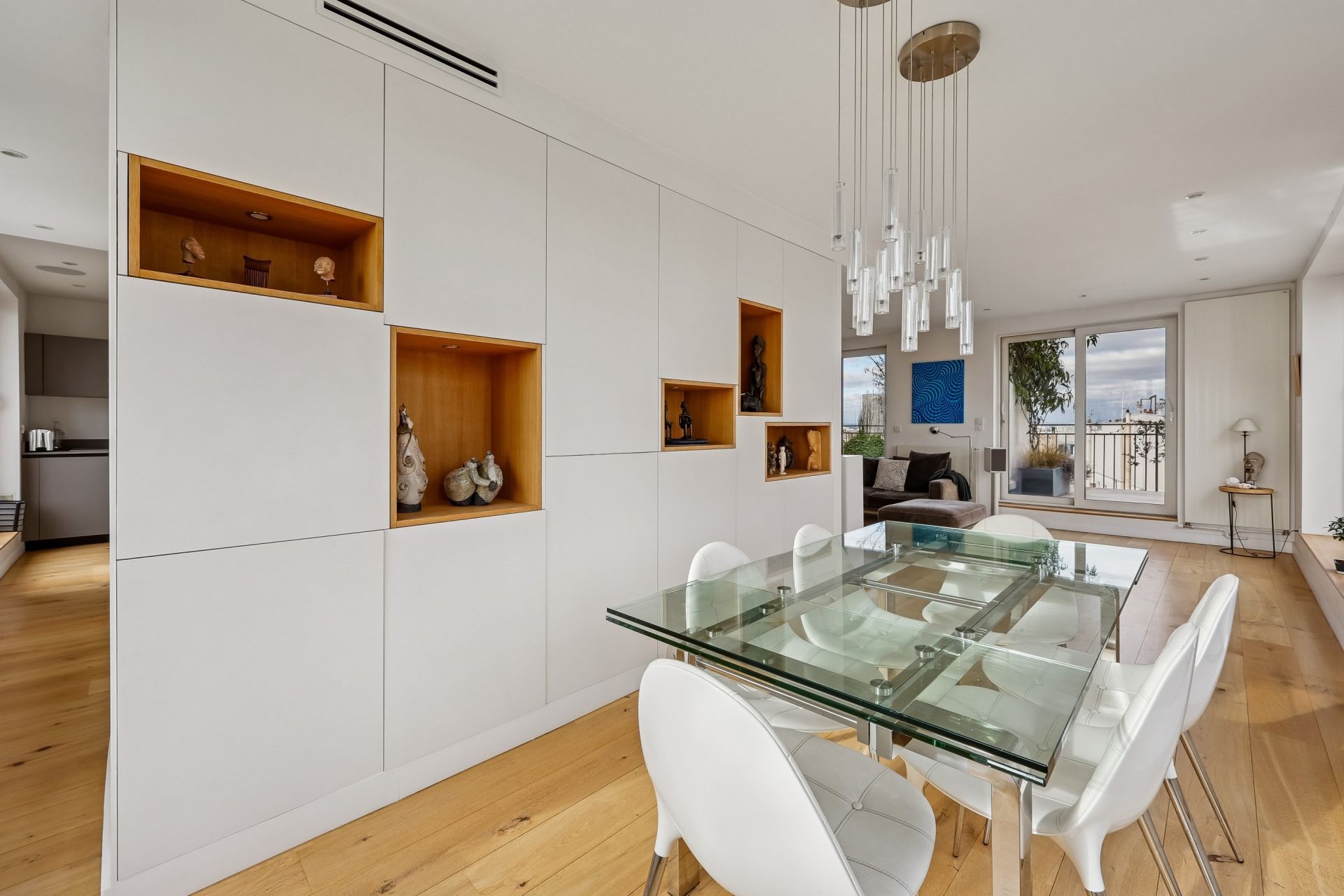 luxury duplex 5 Rooms for sale on PARIS (75016)