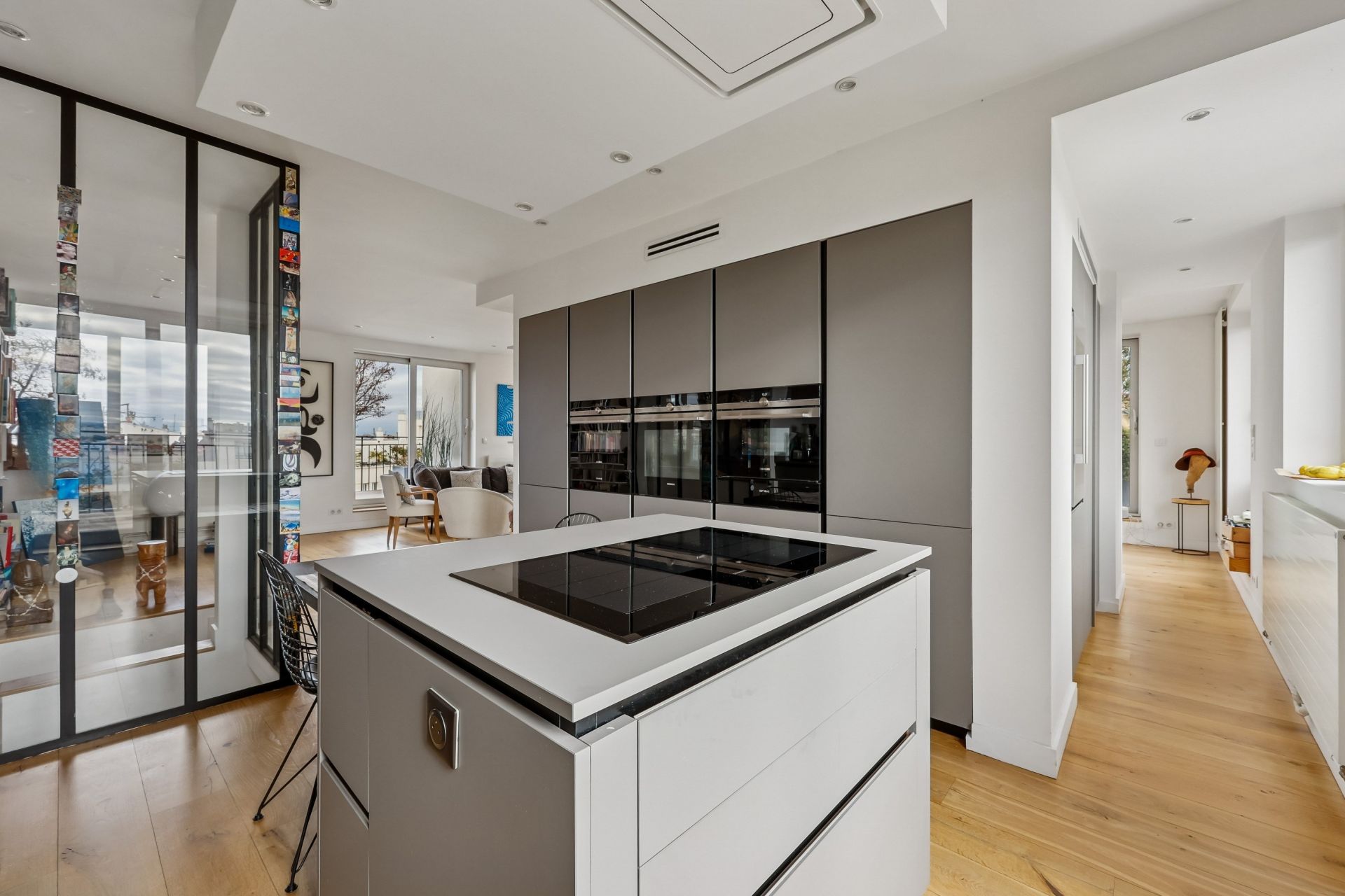 luxury duplex 5 Rooms for sale on PARIS (75016)