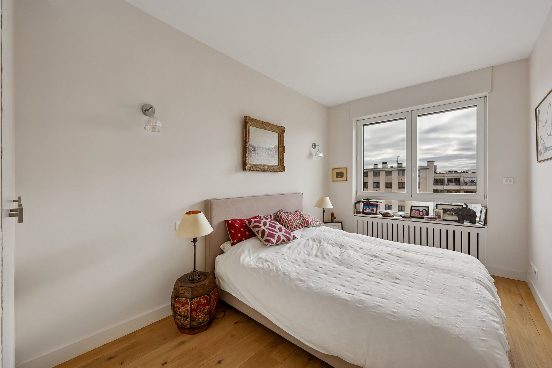 luxury duplex 5 Rooms for sale on PARIS (75016)