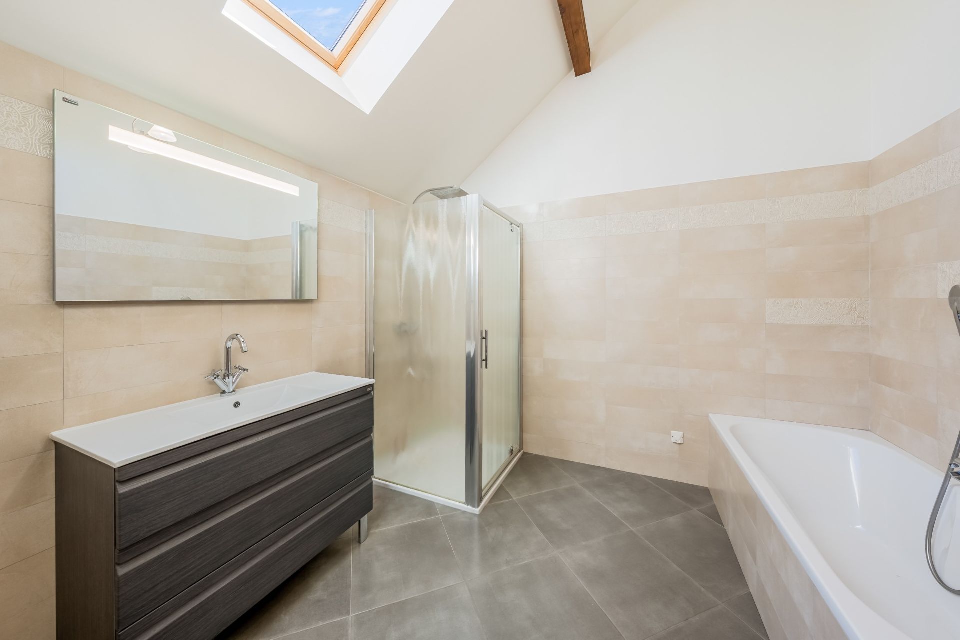 maison de luxe 8 Pièces en vente sur MASSONGY (74140)