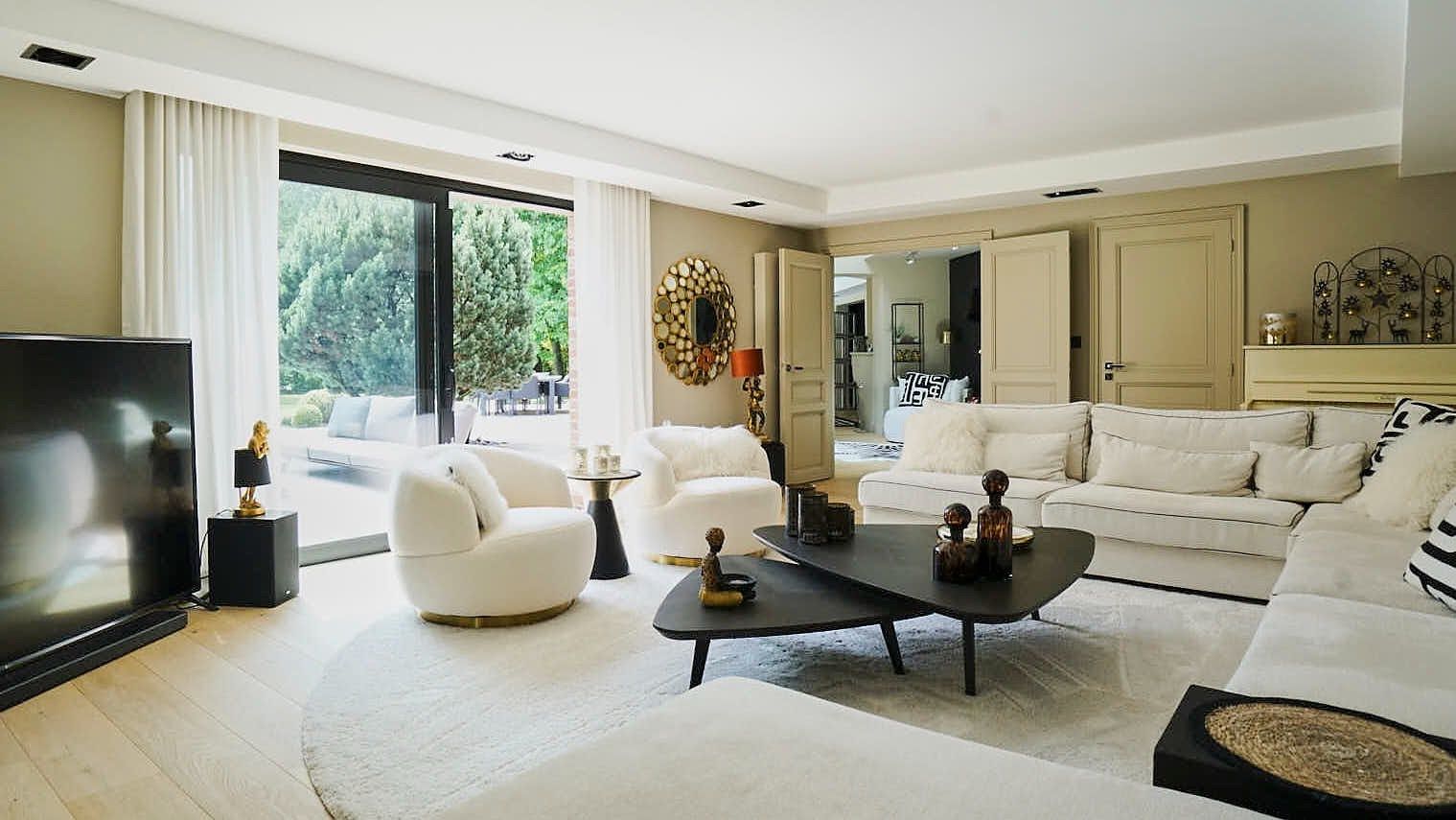 luxury house 7 Rooms for sale on BONDUES (59910)