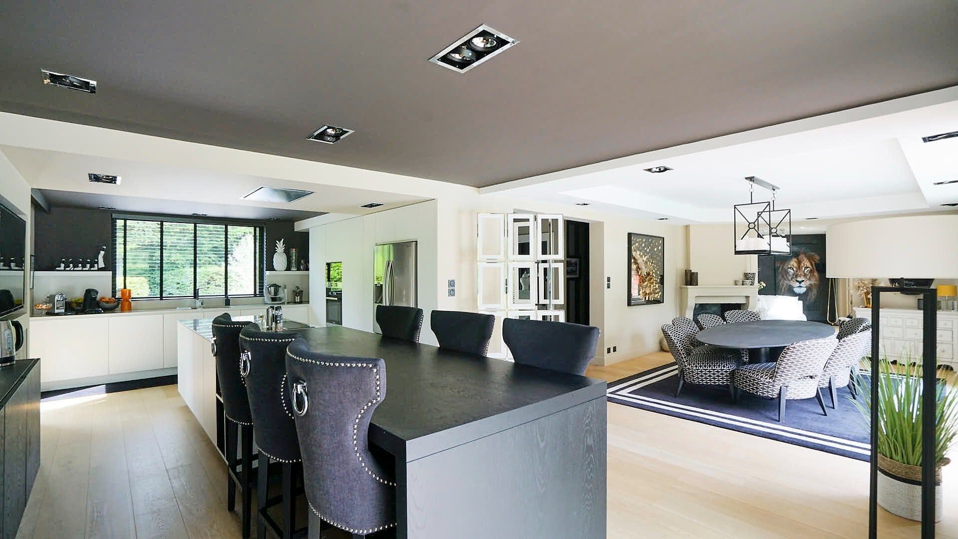 luxury house 7 Rooms for sale on BONDUES (59910)