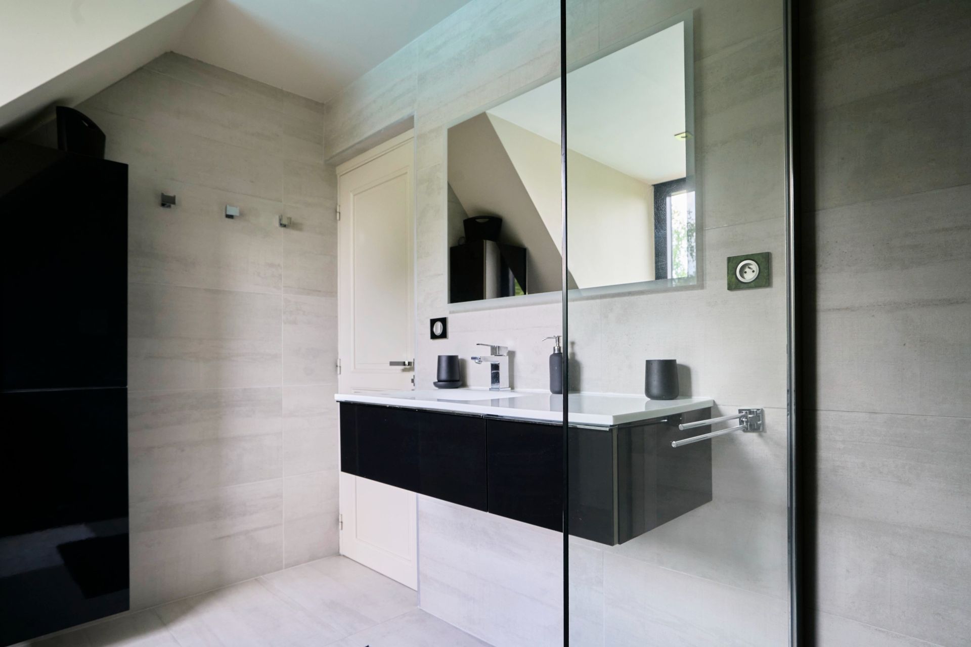 luxury house 7 Rooms for sale on BONDUES (59910)