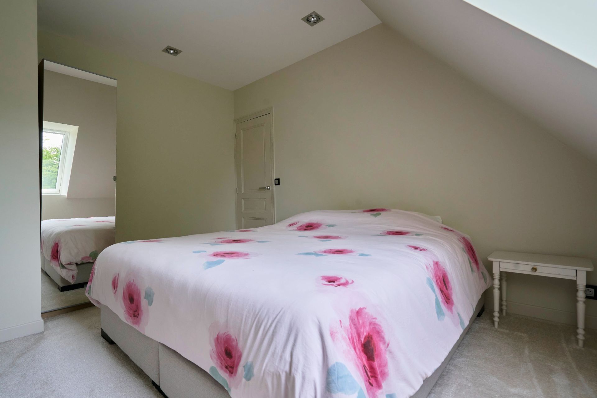 luxury house 7 Rooms for sale on BONDUES (59910)