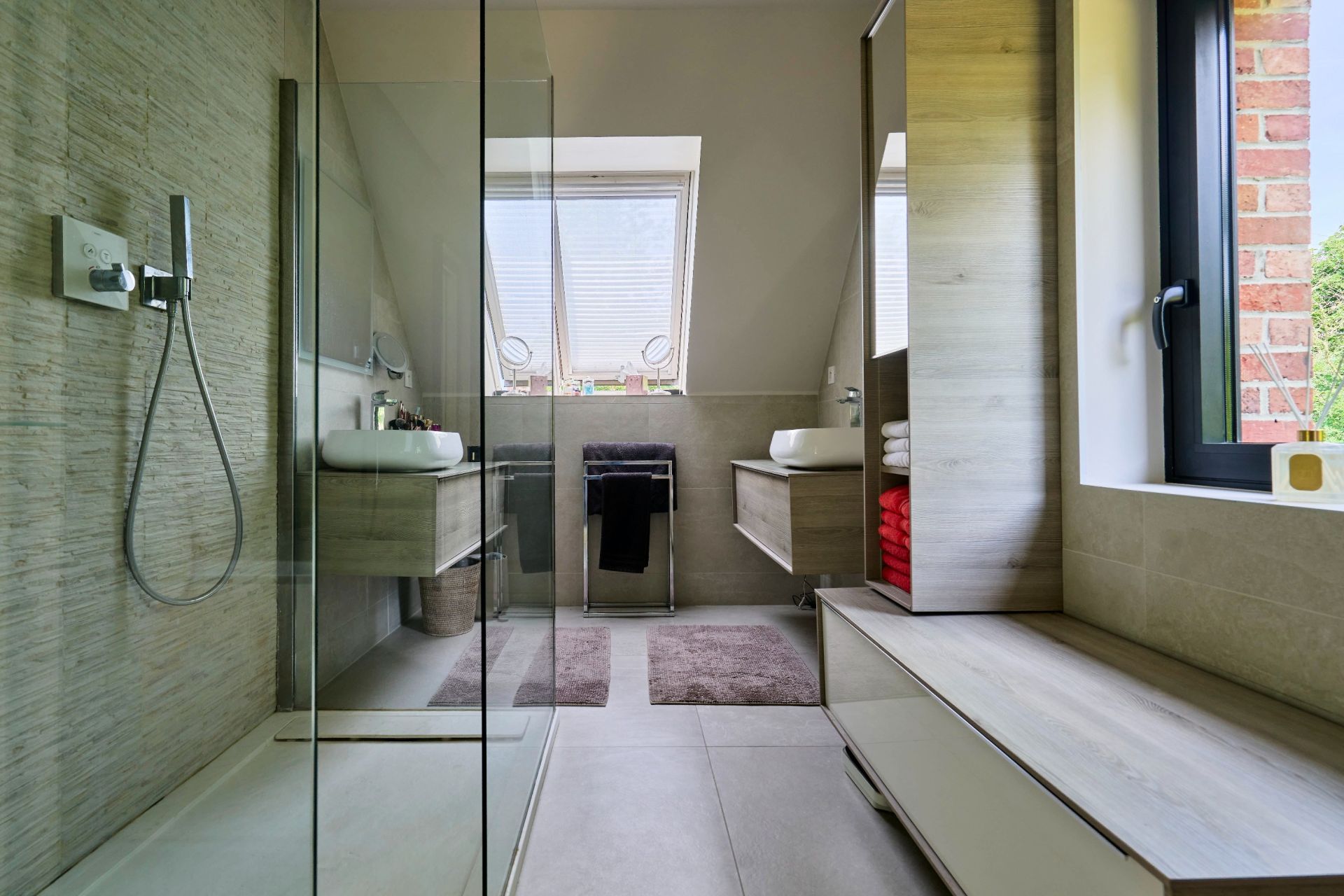 luxury house 7 Rooms for sale on BONDUES (59910)