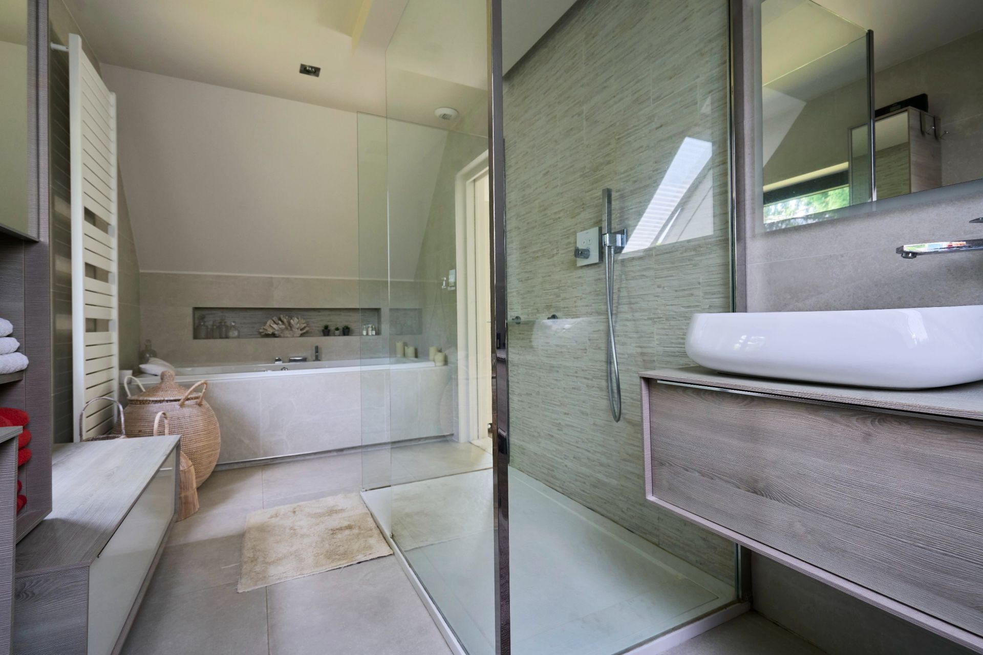 luxury house 7 Rooms for sale on BONDUES (59910)