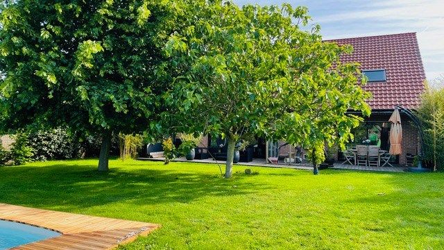 luxury house 13 Rooms for sale on MONS EN PEVELE (59246)