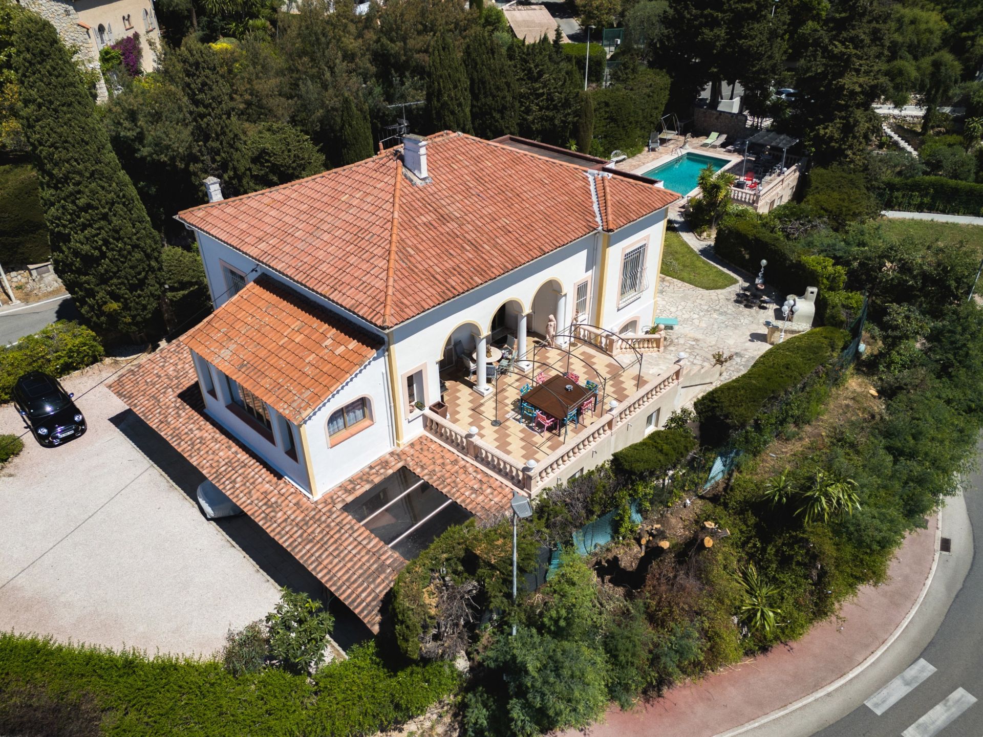 luxury villa 10 Rooms for sale on CANNES (06400)