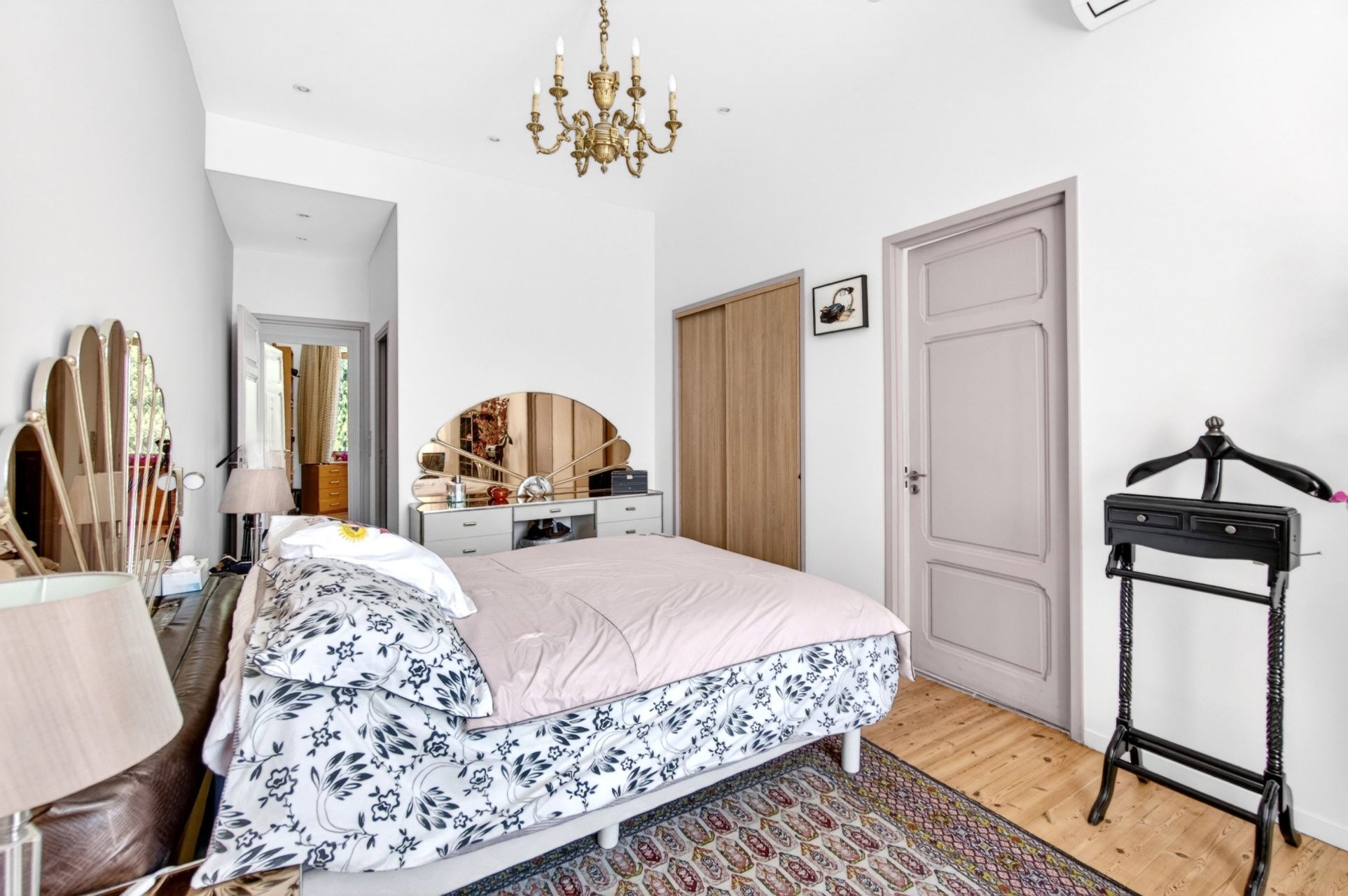 luxury villa 10 Rooms for sale on CANNES (06400)