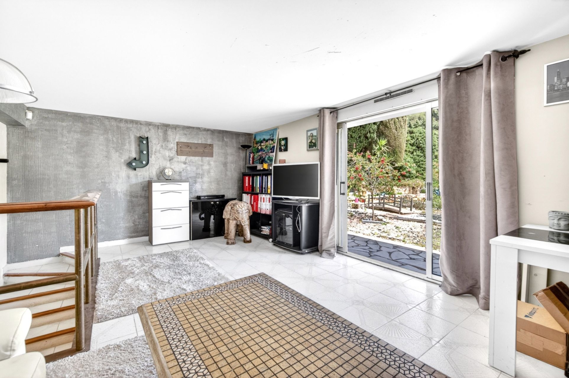 luxury villa 10 Rooms for sale on CANNES (06400)