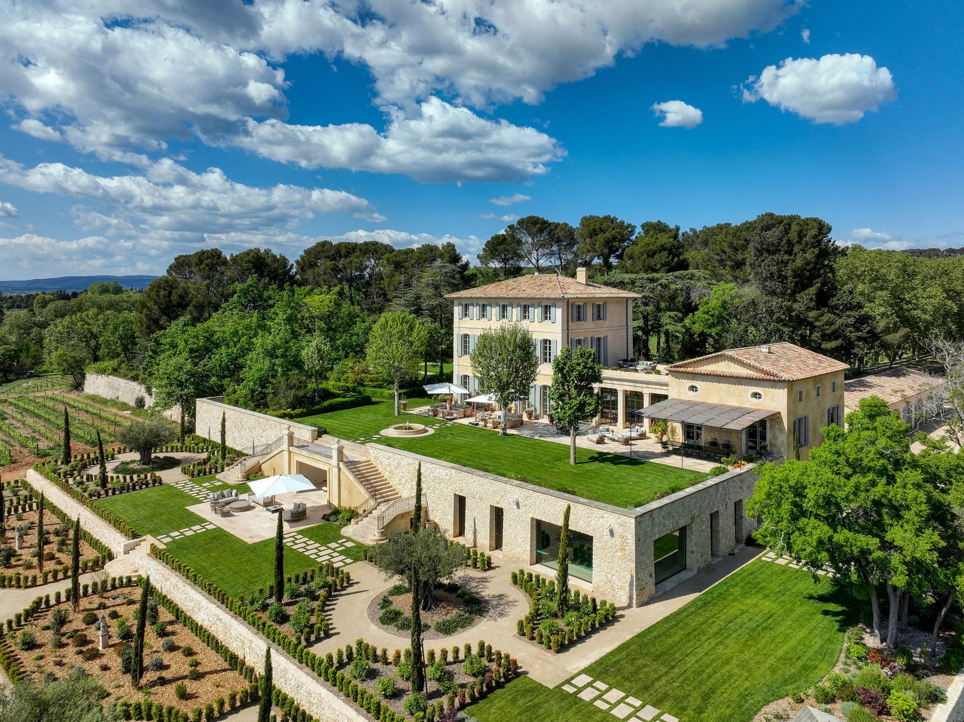propriété viticole 20 Pièces en location saisonnière sur AIX EN PROVENCE (13100)