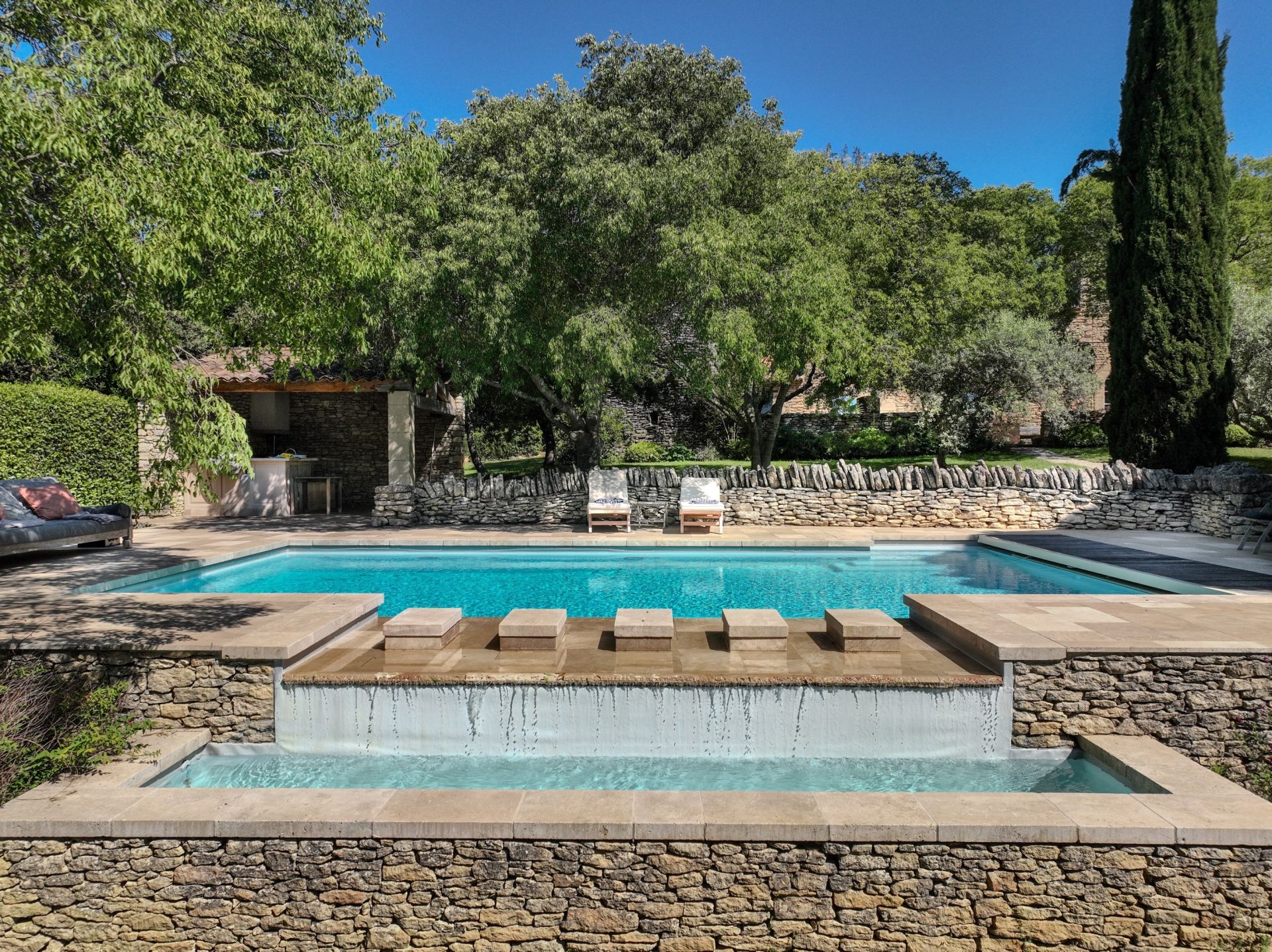 maison de luxe 15 Pièces en vente sur GORDES (84220)