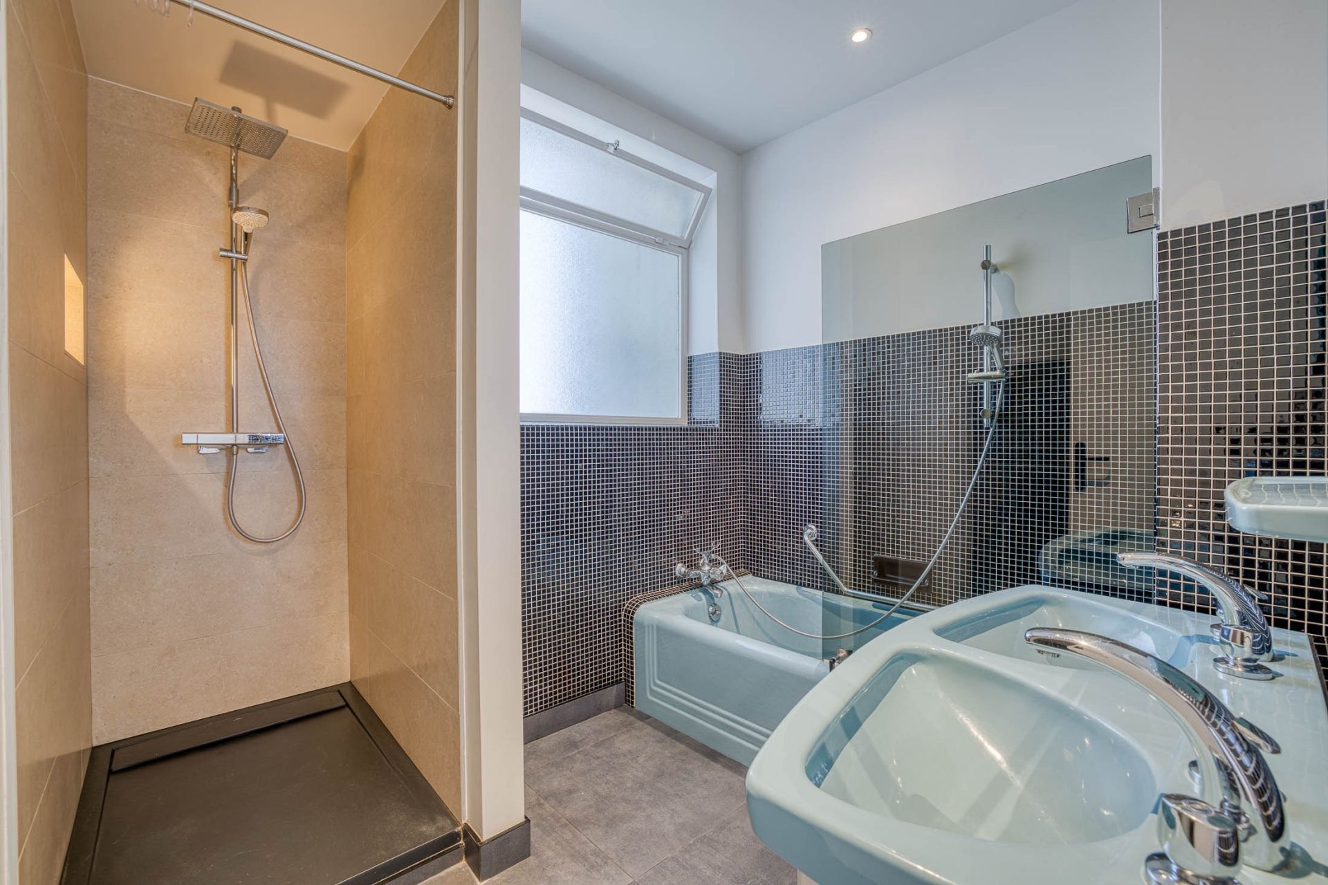 luxury apartment 3 Rooms for rent on ANNECY (74000)