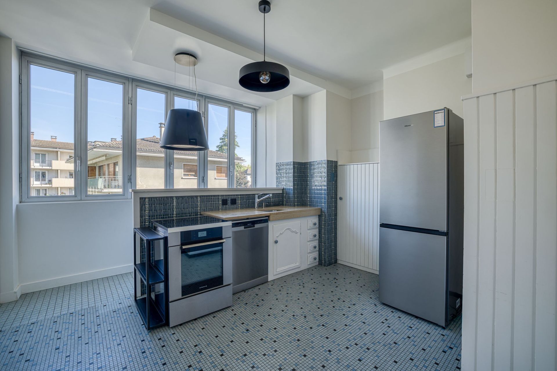 luxury apartment 3 Rooms for rent on ANNECY (74000)