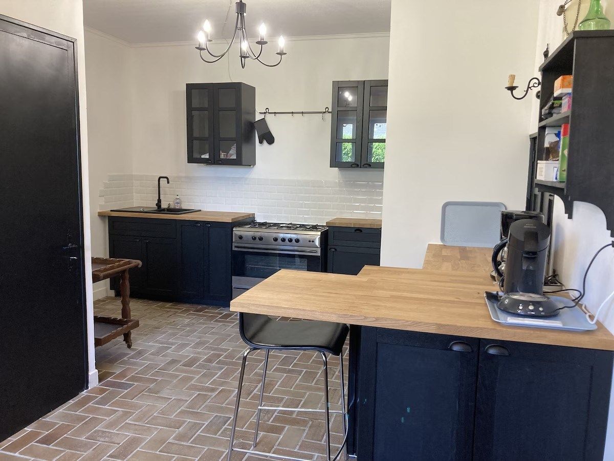 manor house 12 Rooms for sale on POULDREUZIC (29710)