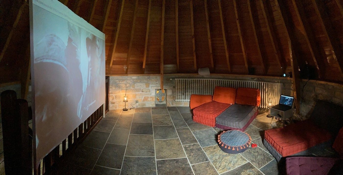 manor house 12 Rooms for sale on POULDREUZIC (29710)