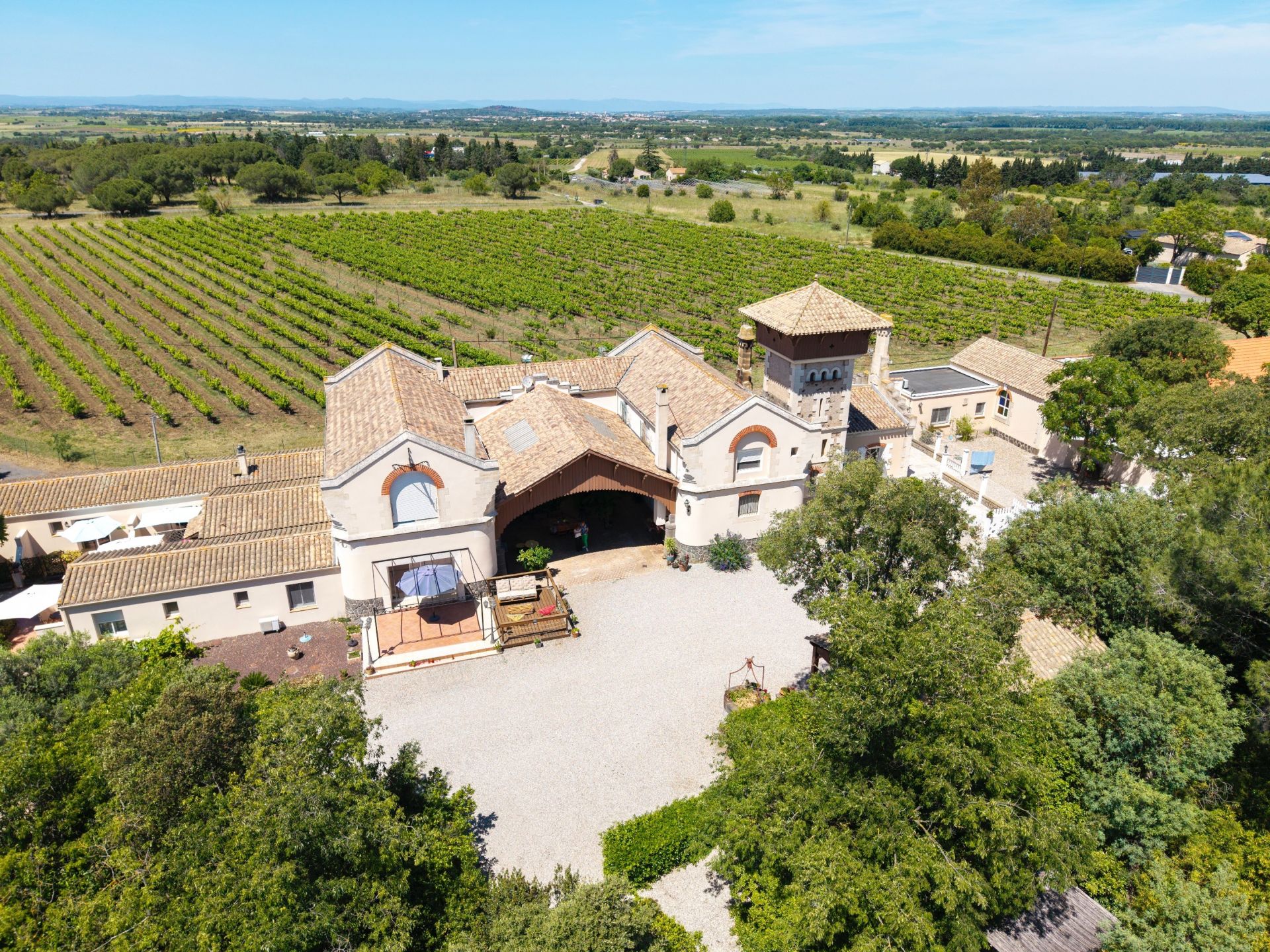 luxury house 43 Rooms for sale on AGDE (34300)