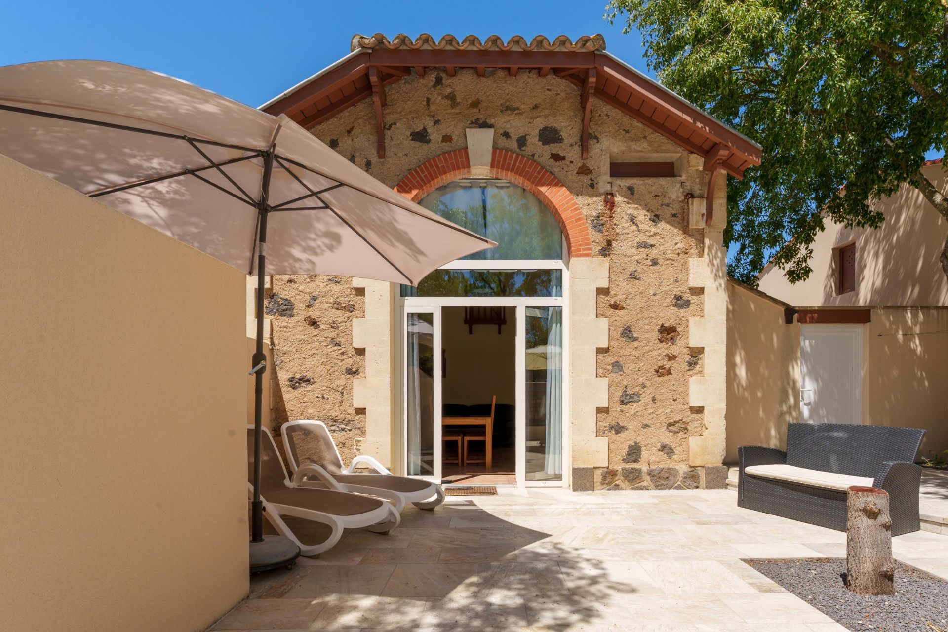 luxury house 43 Rooms for sale on AGDE (34300)
