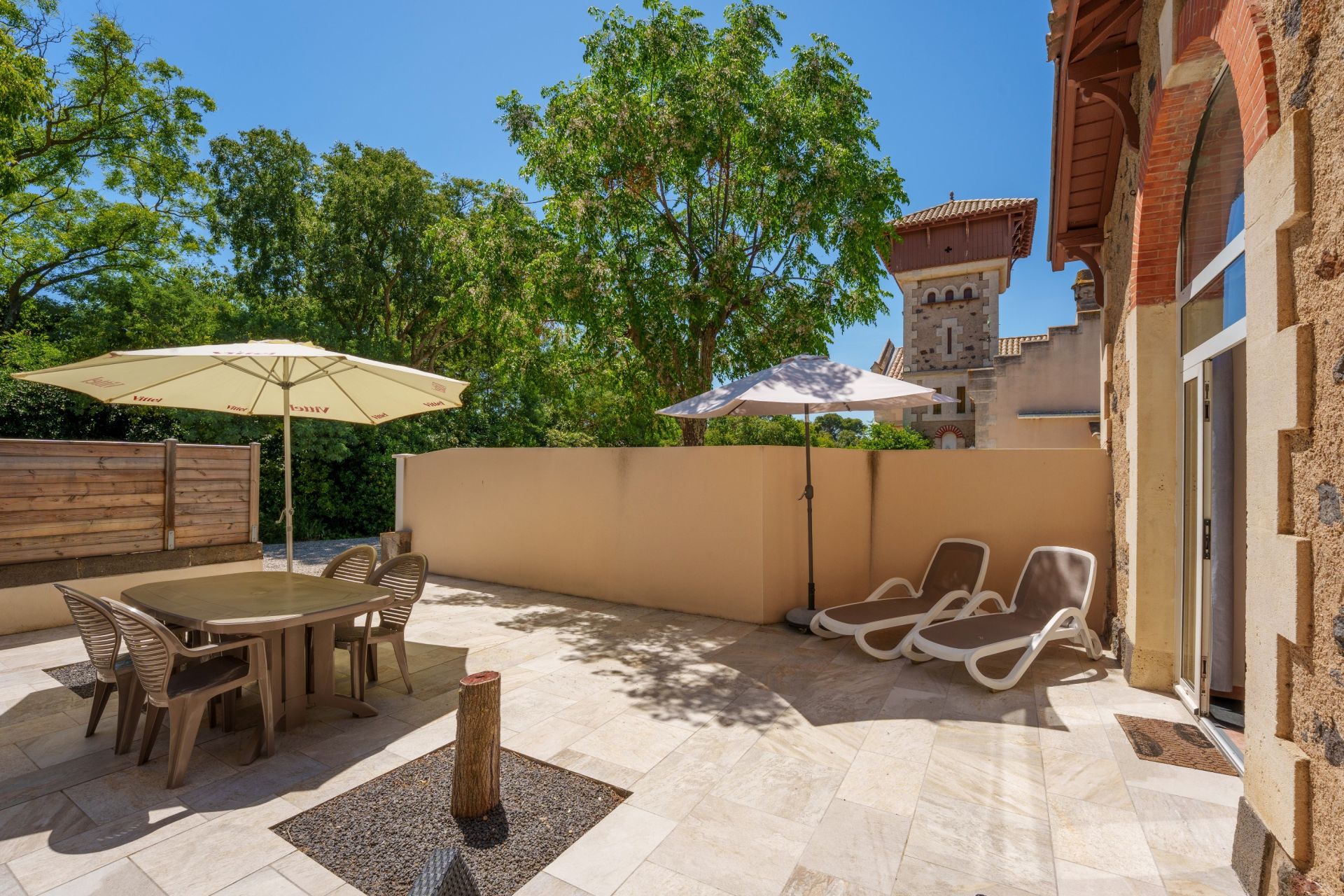 luxury house 43 Rooms for sale on AGDE (34300)