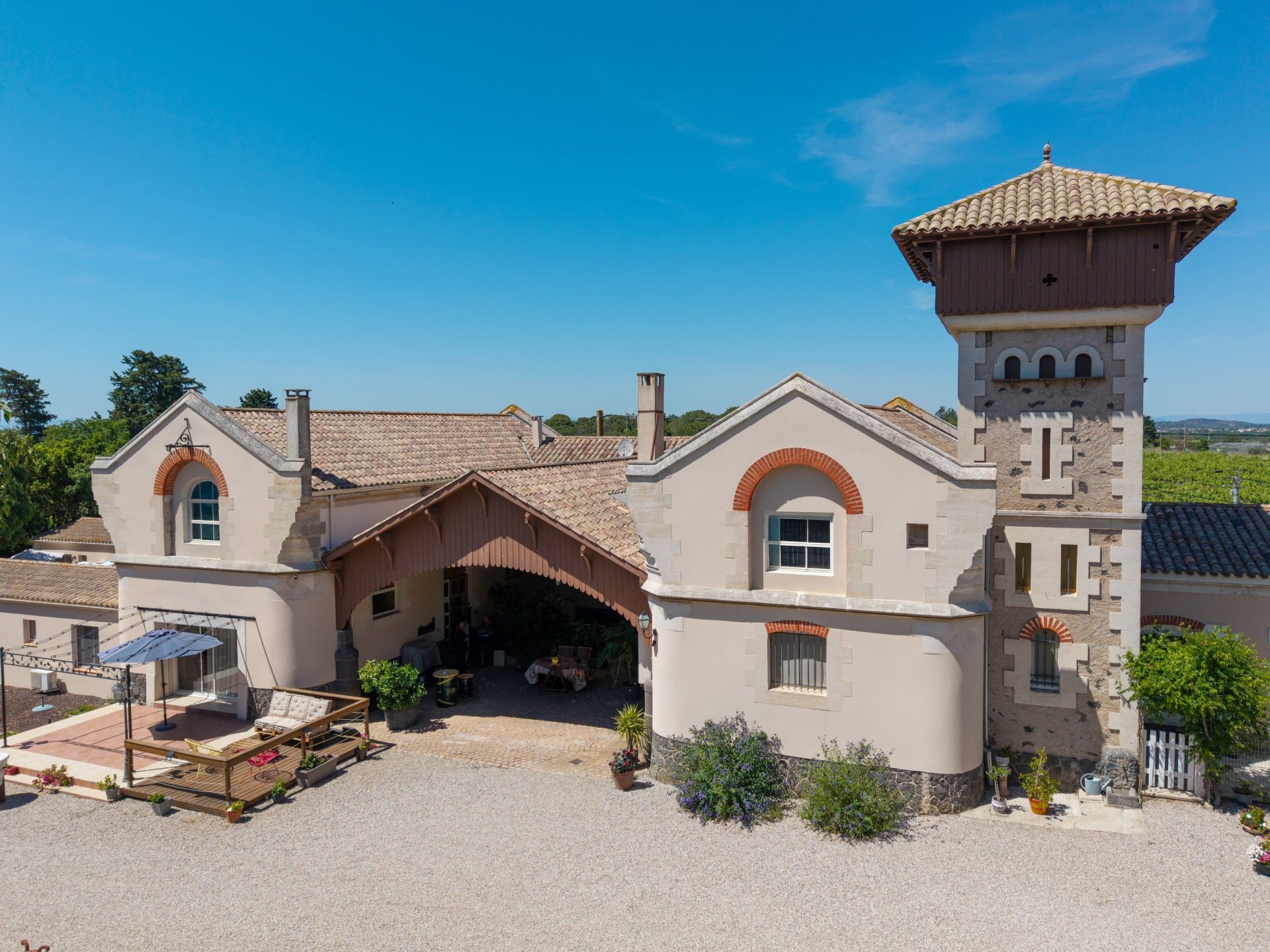 luxury house 43 Rooms for sale on AGDE (34300)