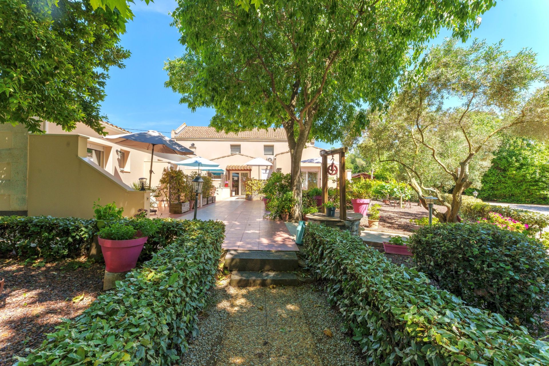 luxury house 43 Rooms for sale on AGDE (34300)