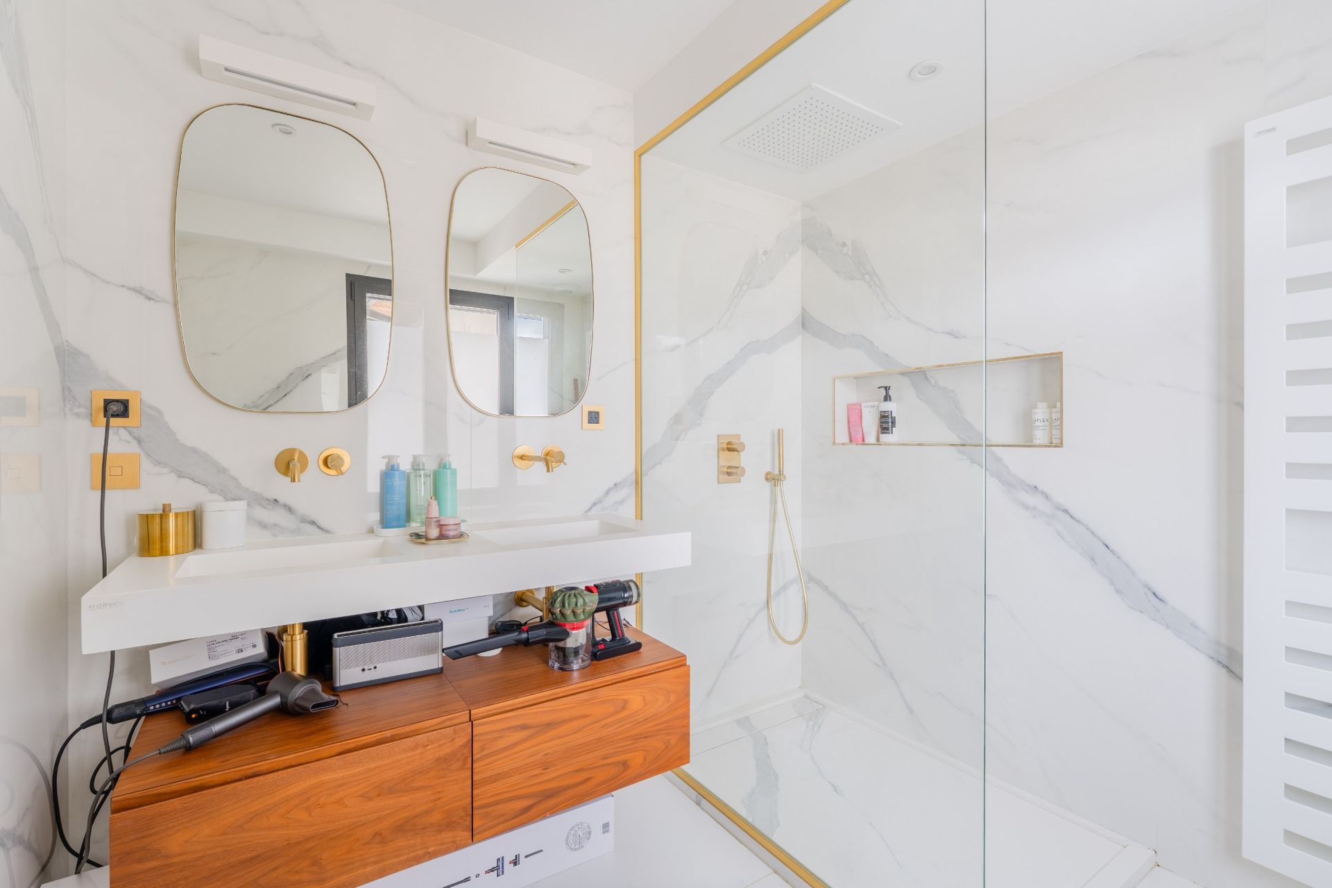 luxury apartment 7 Rooms for sale on NANTES (44000)