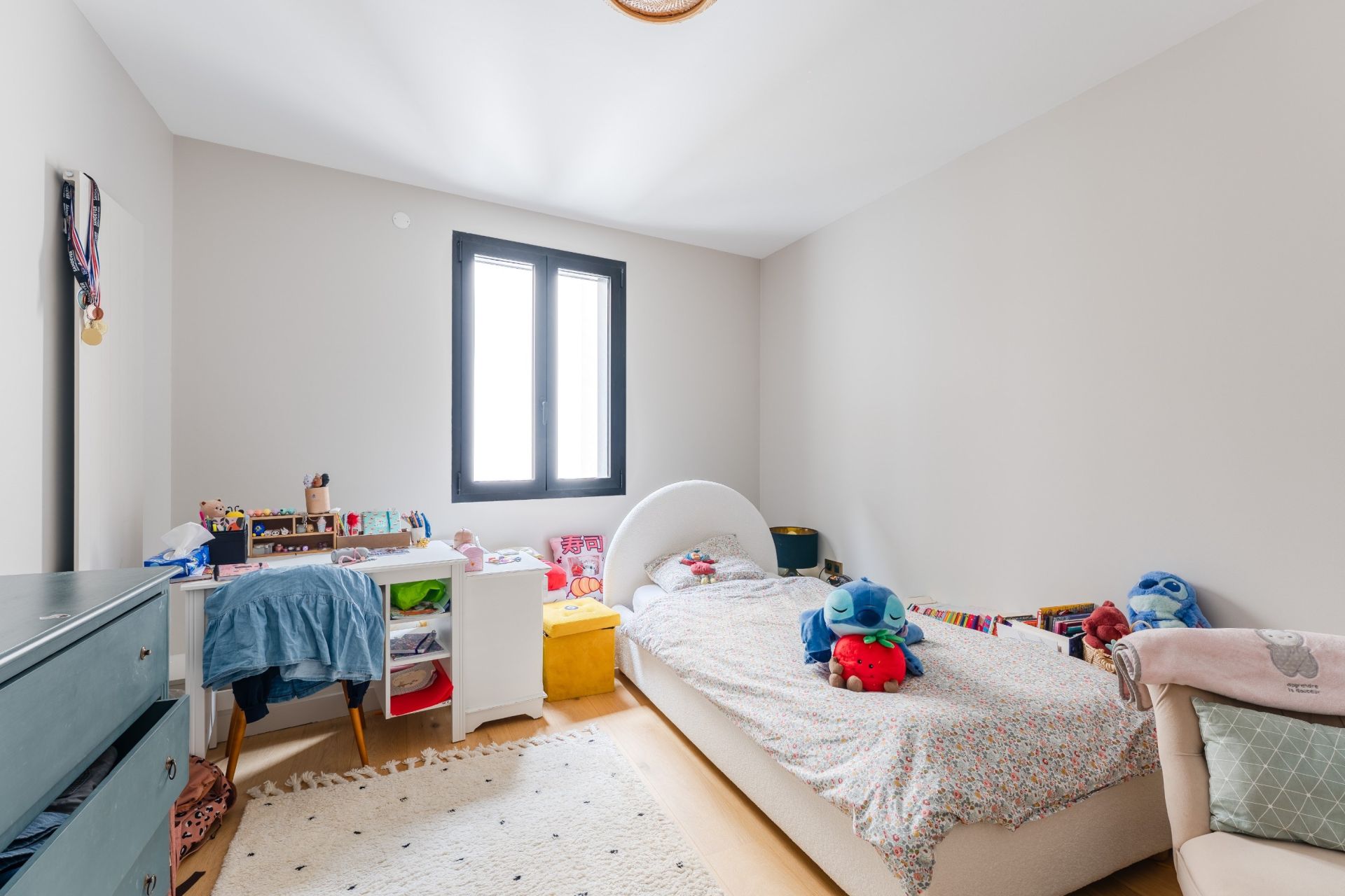 luxury apartment 7 Rooms for sale on NANTES (44000)
