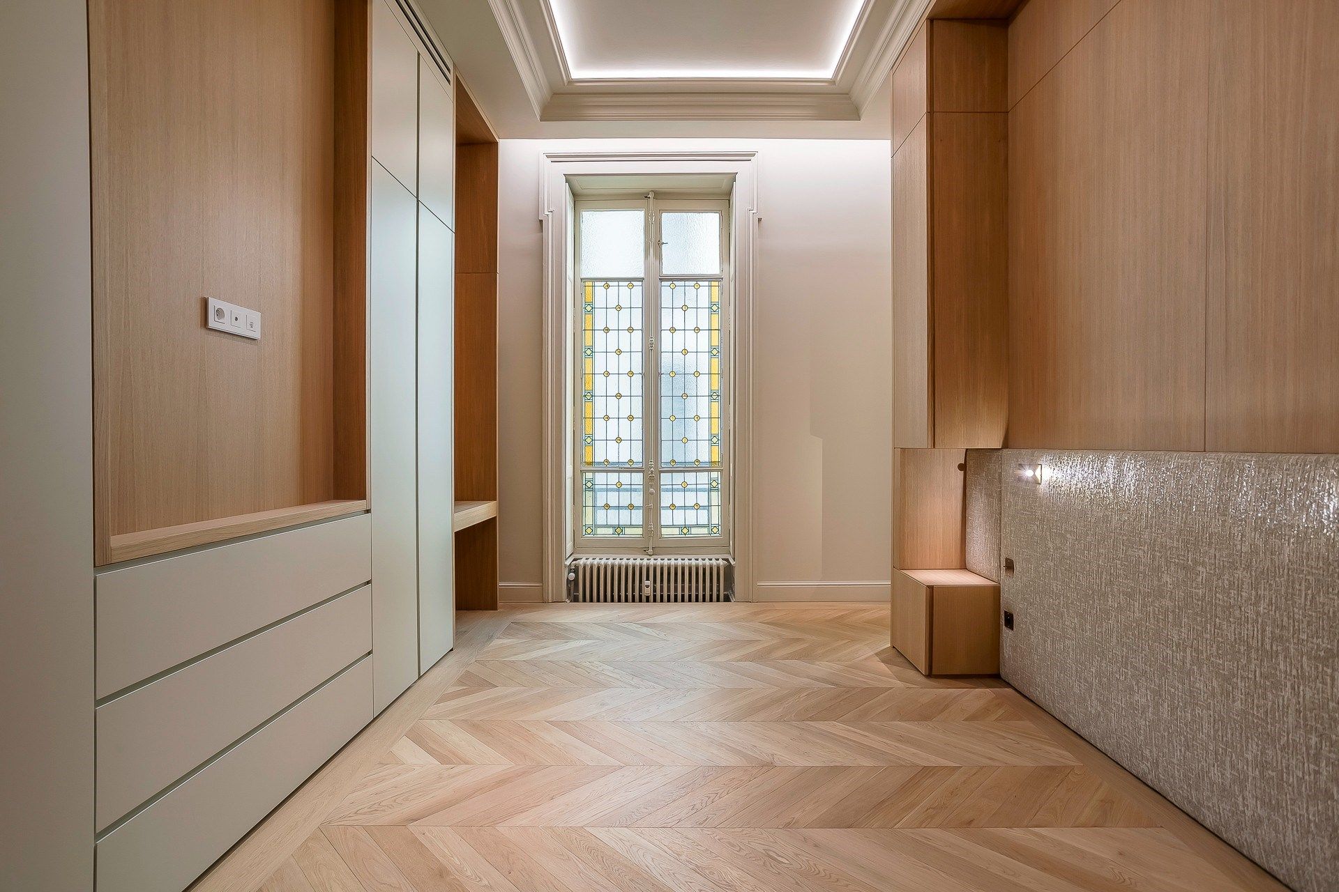 luxury apartment 4 Rooms for sale on LYON (69006)
