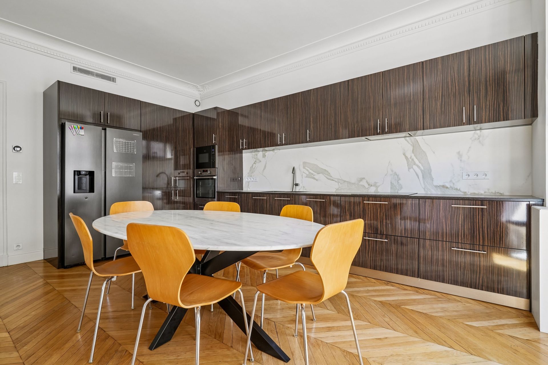 luxury apartment 7 Rooms for sale on PARIS (75007)