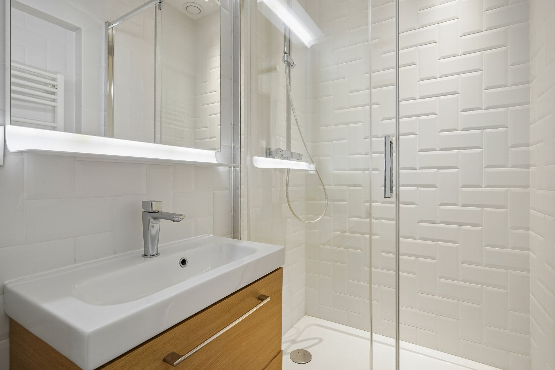 luxury apartment 7 Rooms for sale on PARIS (75007)